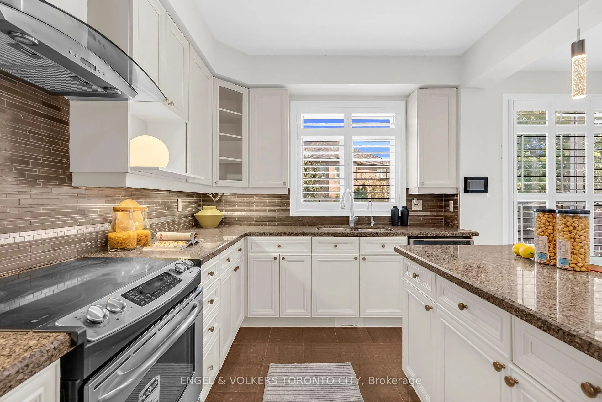 Photo 14 of Unit Main & Upper, 3236 Tacc Drive, Mississauga, Churchill Meadows — HOMEH