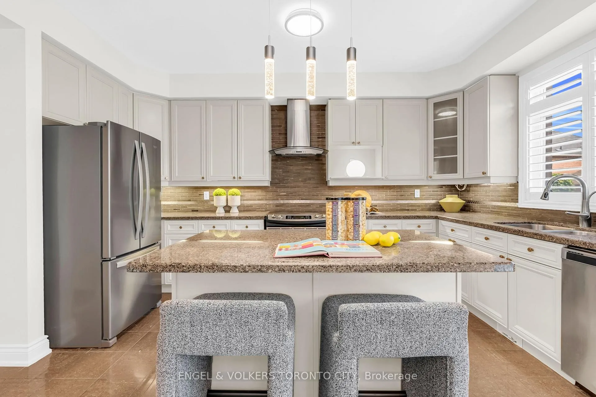 Photo 17 of Unit Main & Upper, 3236 Tacc Drive, Mississauga, Churchill Meadows — HOMEH