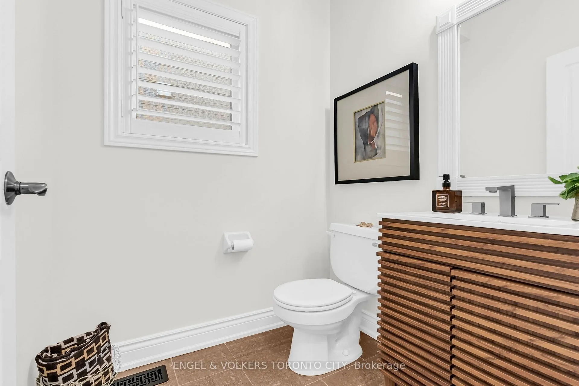 Photo 26 of Unit Main & Upper, 3236 Tacc Drive, Mississauga, Churchill Meadows — HOMEH