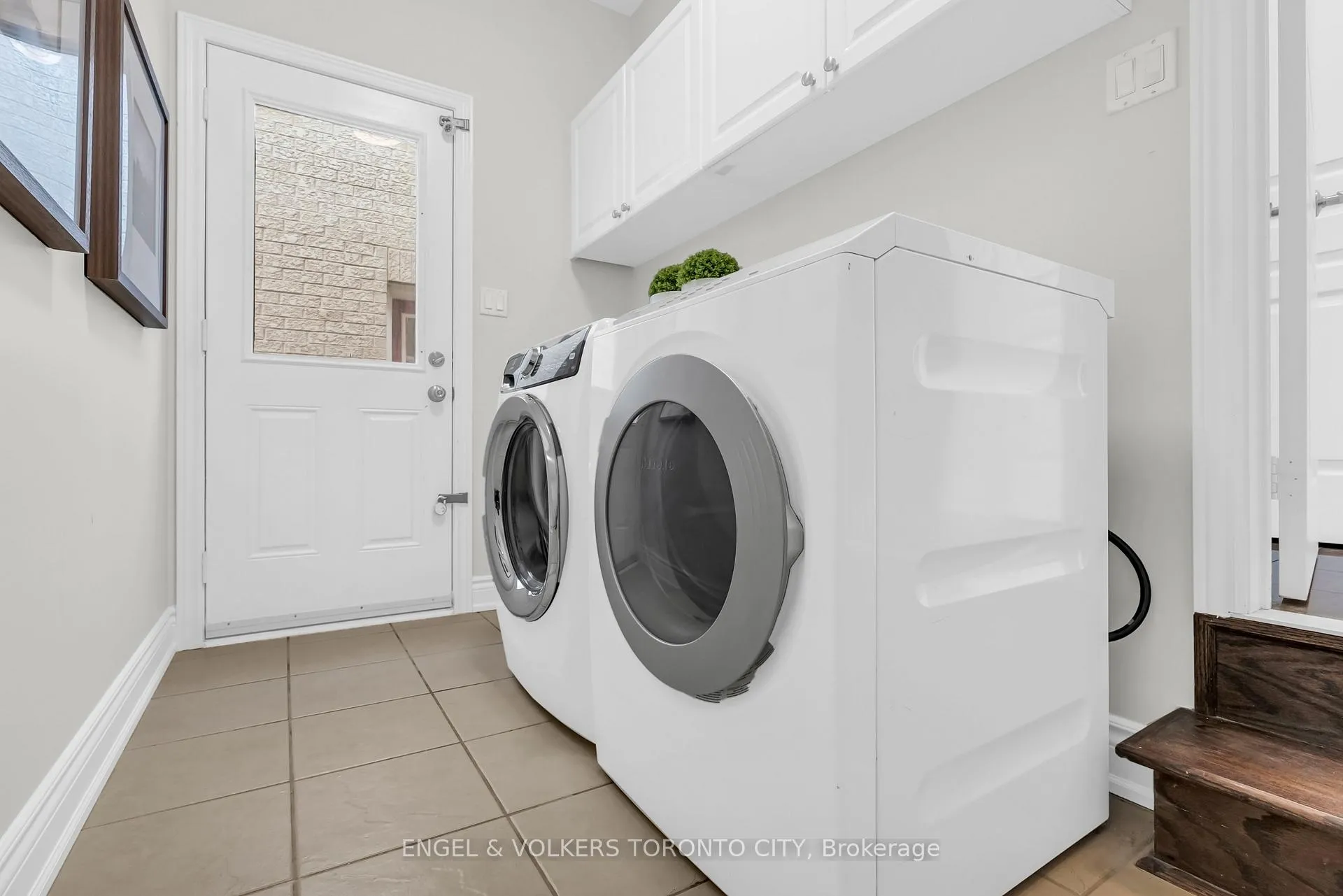 Photo 27 of Unit Main & Upper, 3236 Tacc Drive, Mississauga, Churchill Meadows — HOMEH
