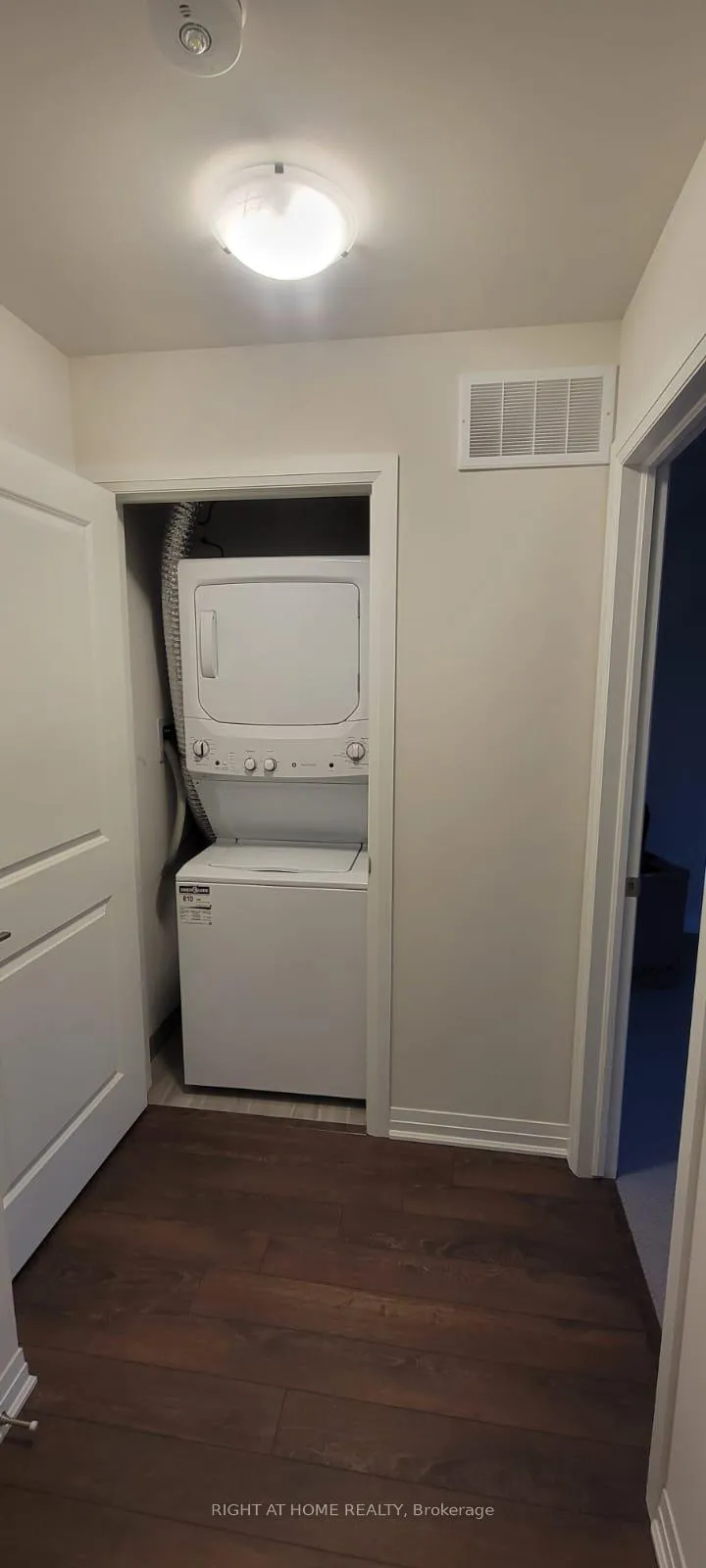 Photo 18 of Unit 39, 2 Willow Street, Brant, Paris — HOMEH