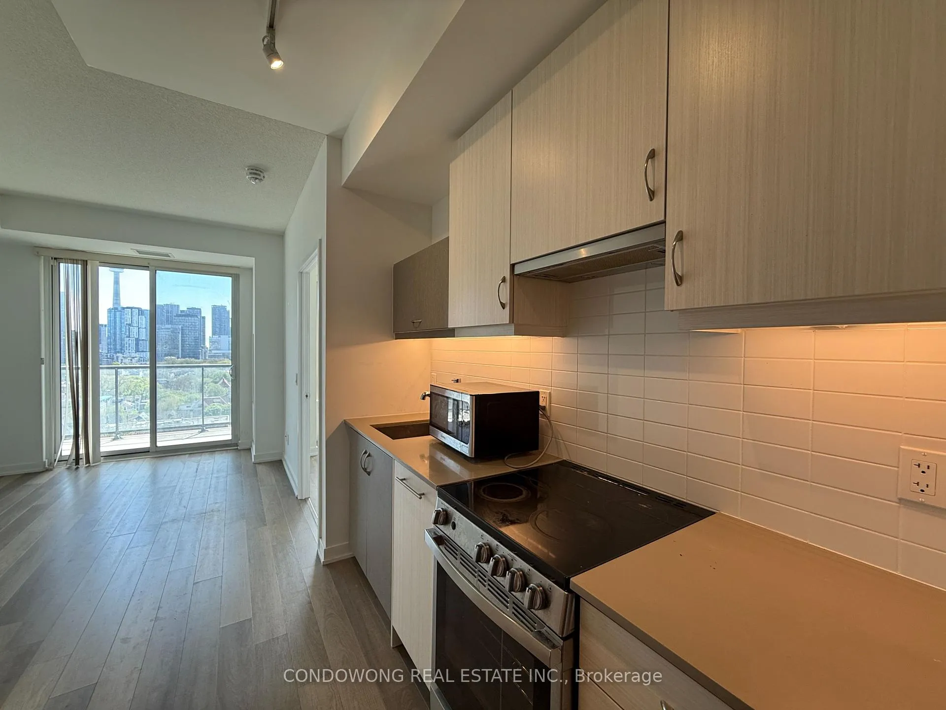 Front of Unit 1202, 181 Huron Street