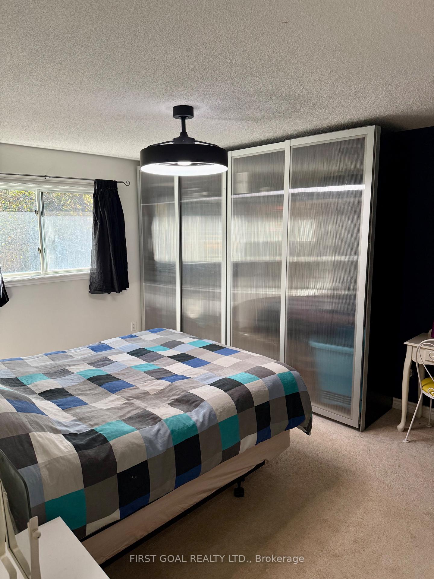 Photo 10 of 15 Little Avenue, Barrie, 400 East — HOMEH