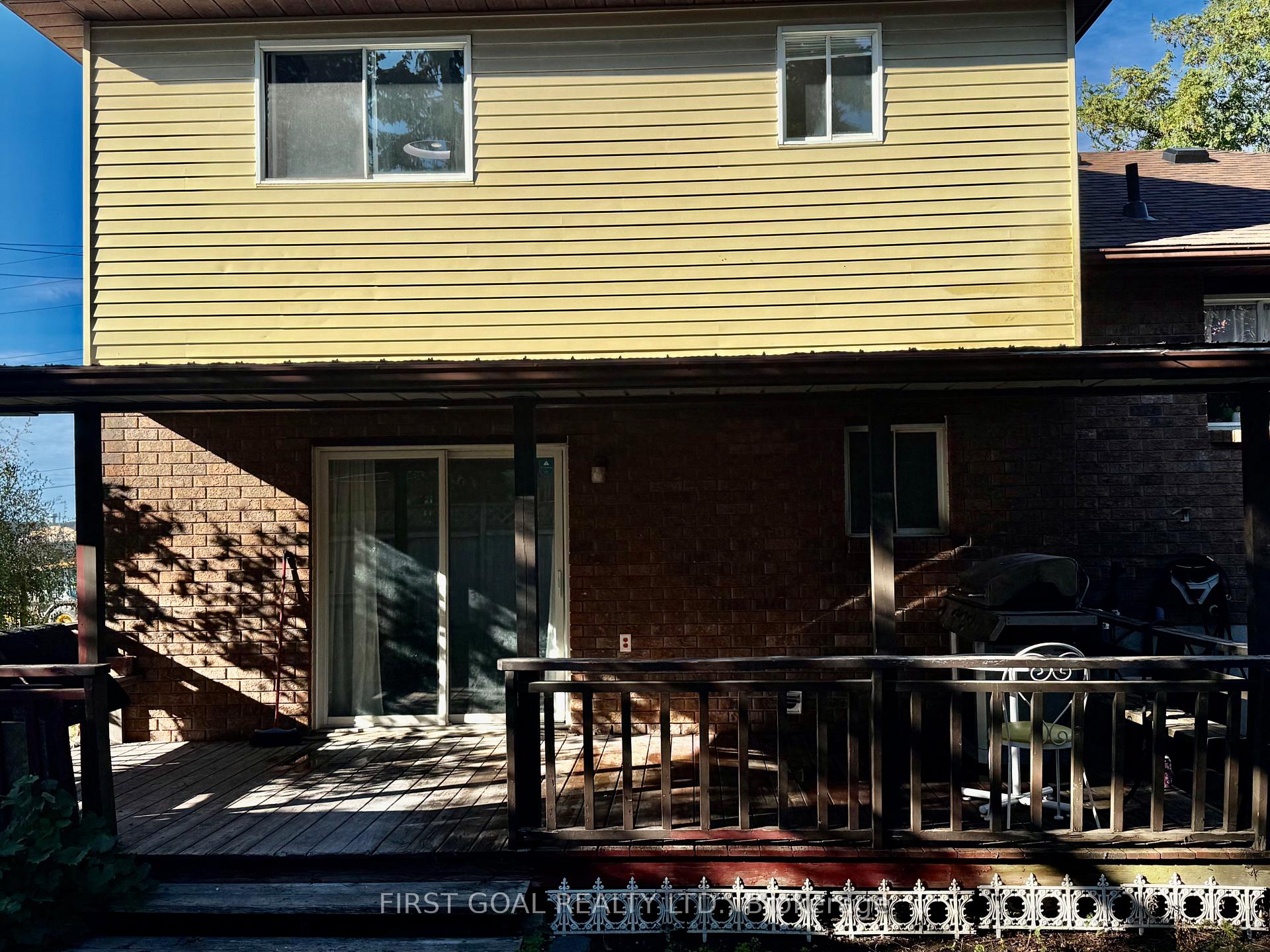 Photo 19 of 15 Little Avenue, Barrie, 400 East — HOMEH