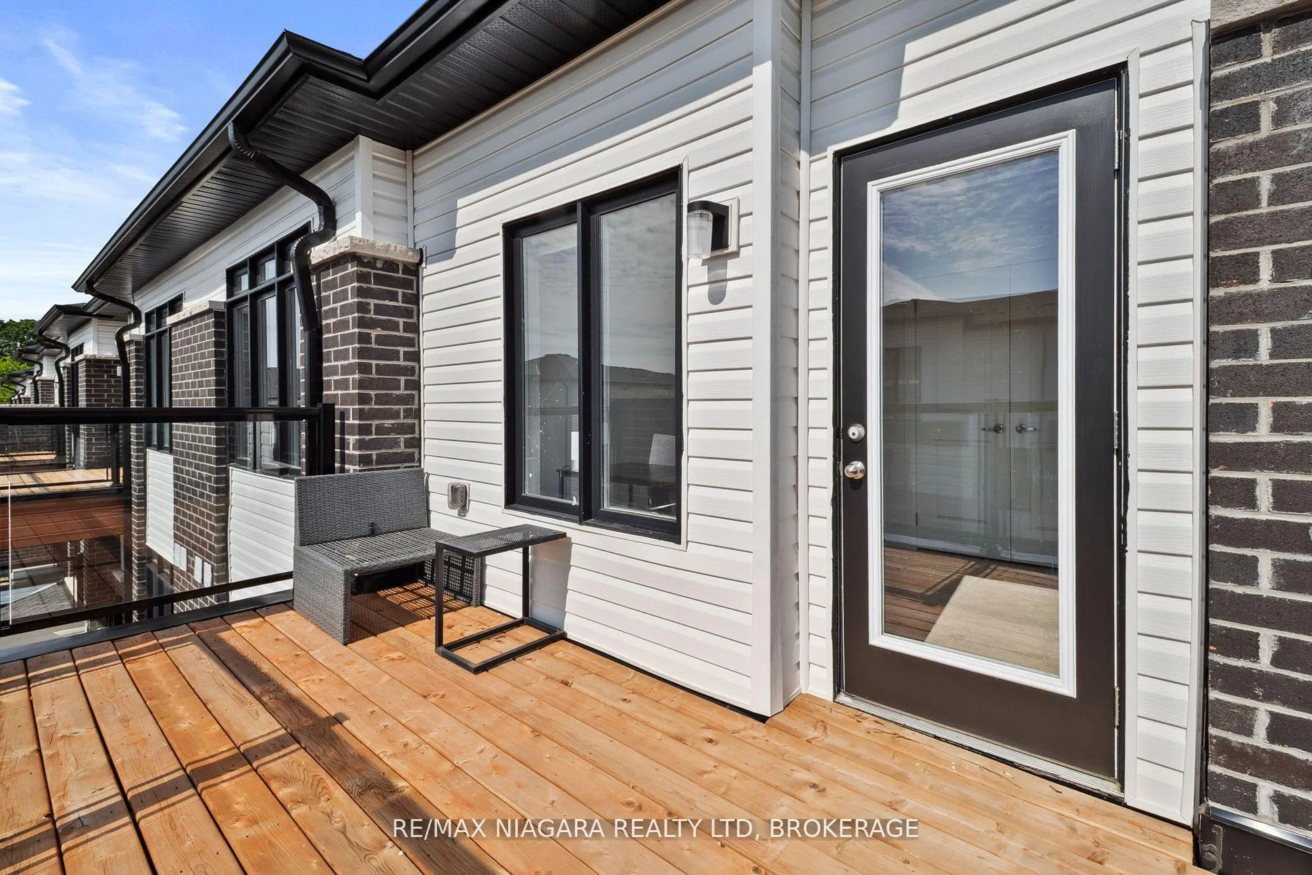 Photo 17 of 2 Sidney Rose Common N, St. Catharines, Glendale/Glenridge — HOMEH