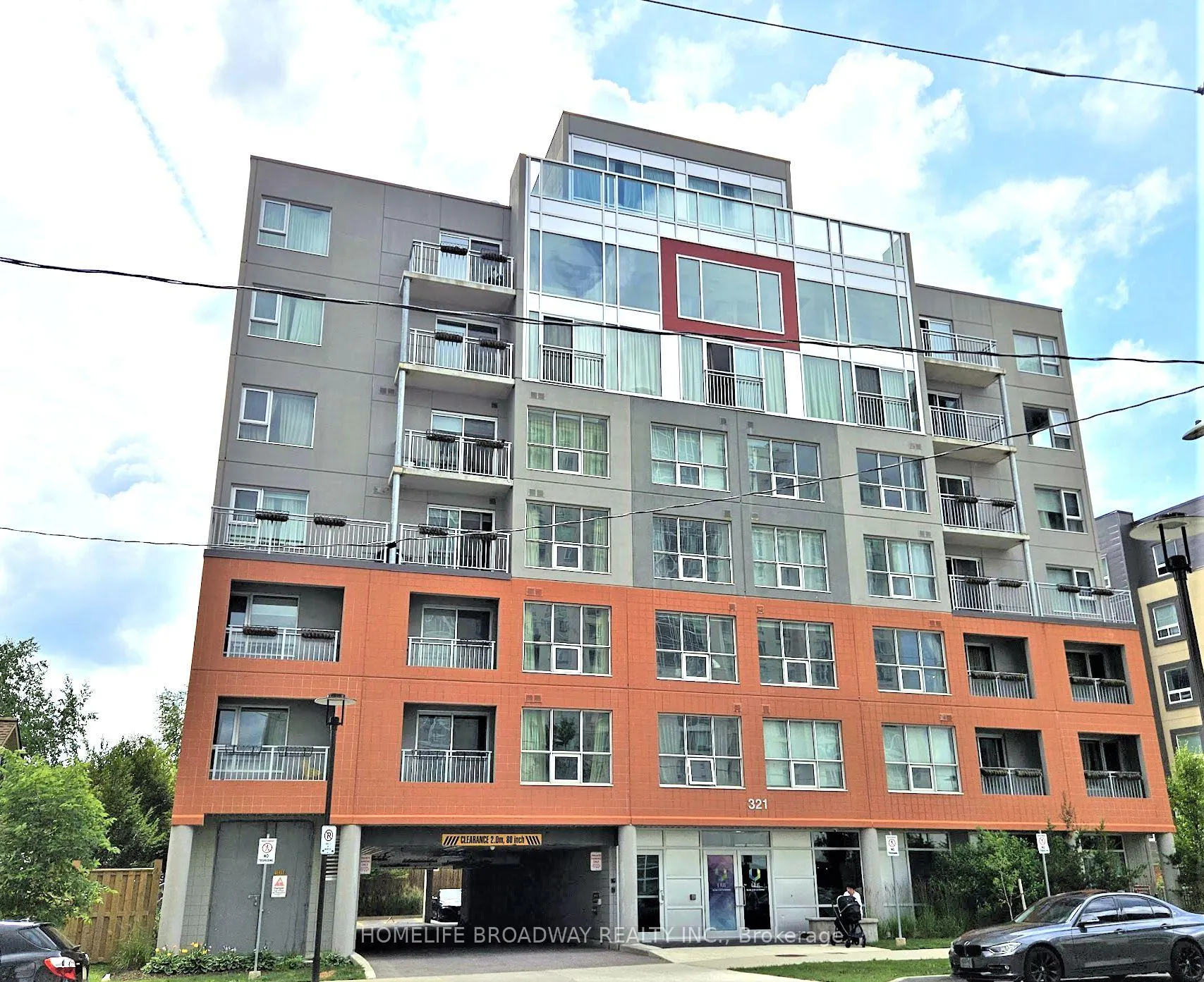 Front of Unit 505, 321 Spruce Street