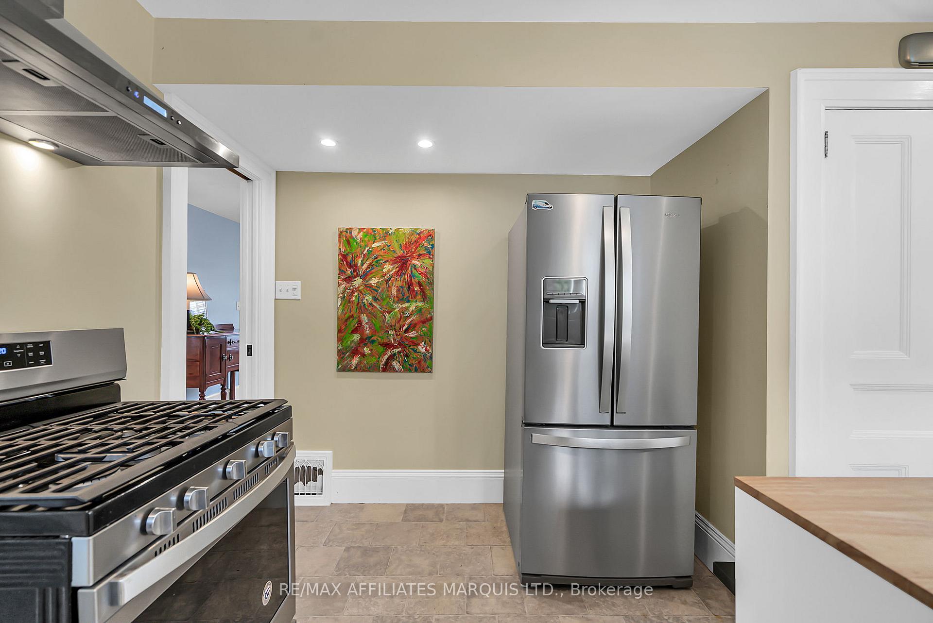 Photo 10 of 701 Second Street E, Cornwall — HOMEH