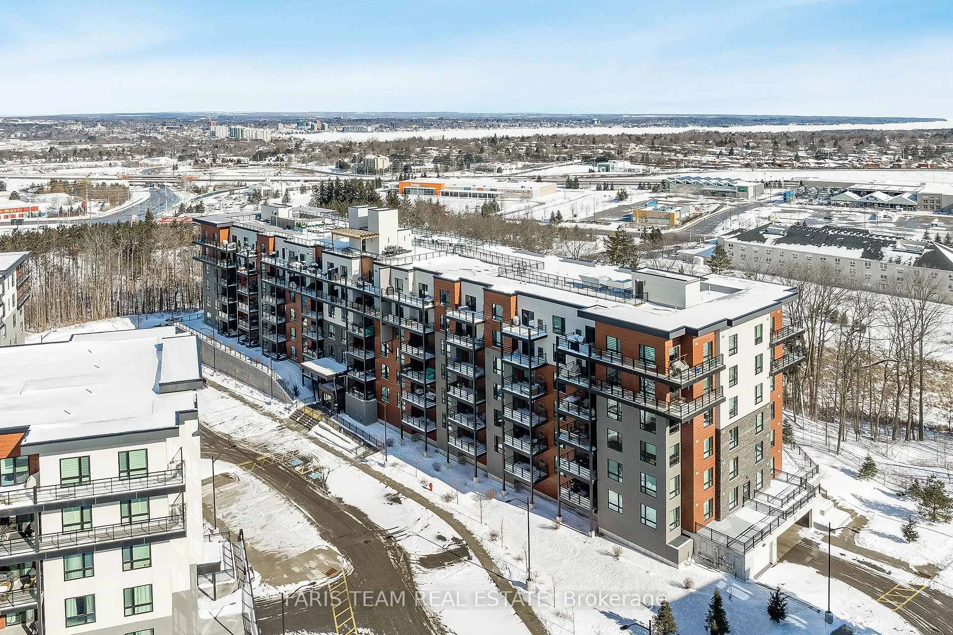 Front of Unit 603, 302 Essa Road