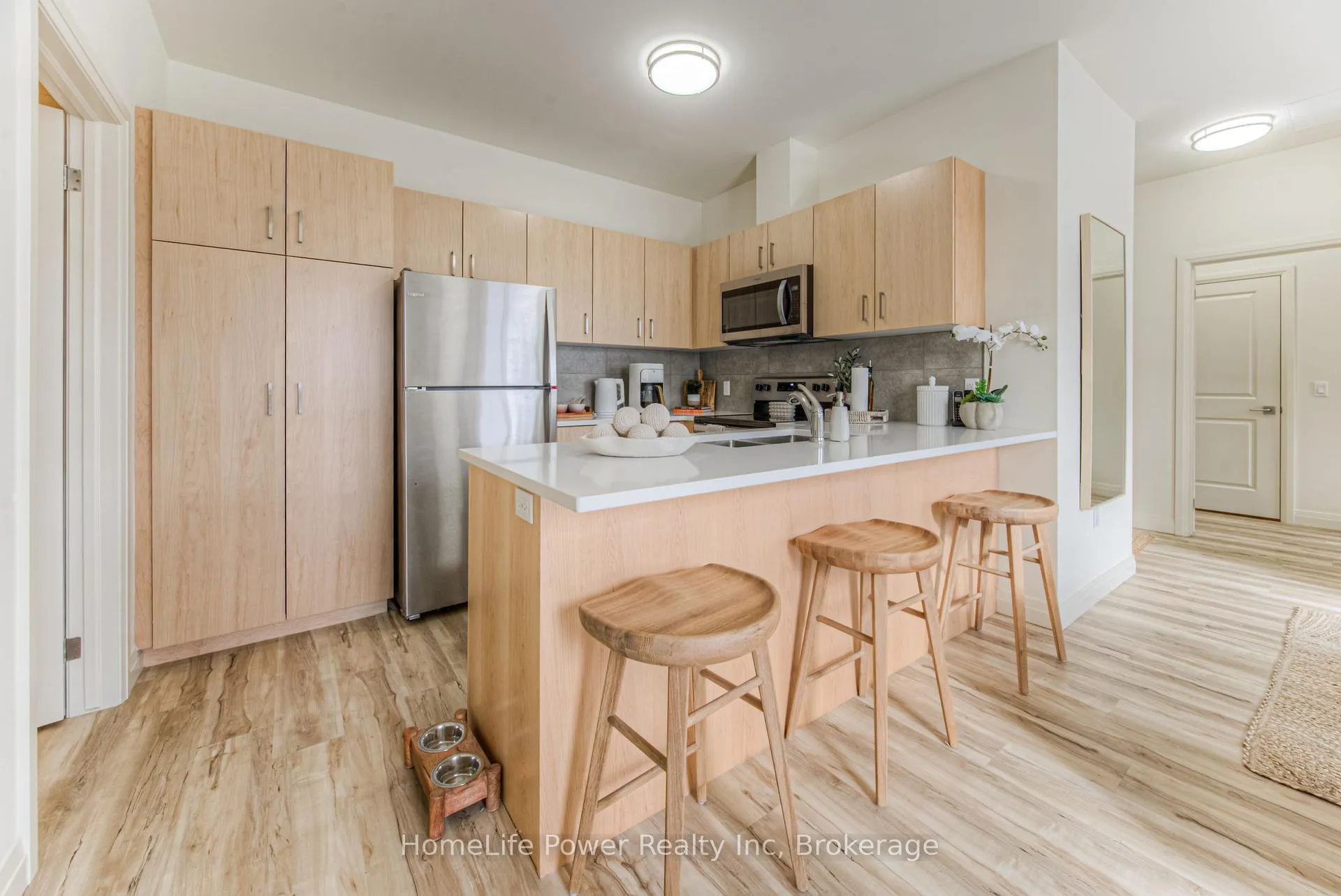 Photo 9 of Unit 204, 301 Westmount Road, Kitchener — HOMEH