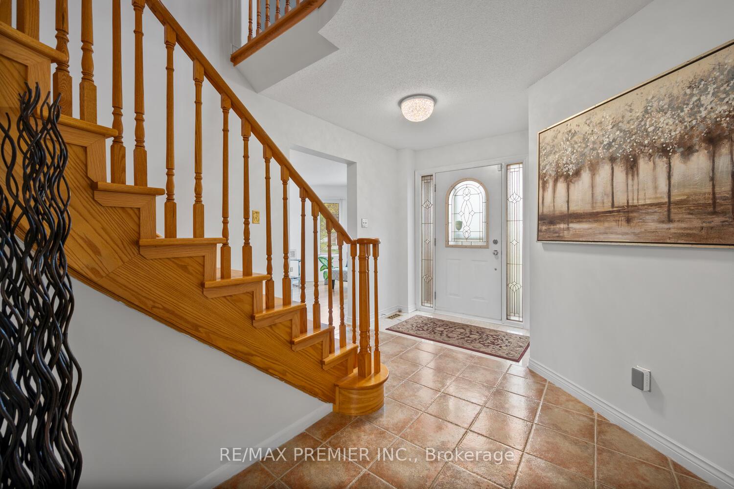 Photo 6 of 1086 Shoal Point Road S, Ajax, South East — HOMEH