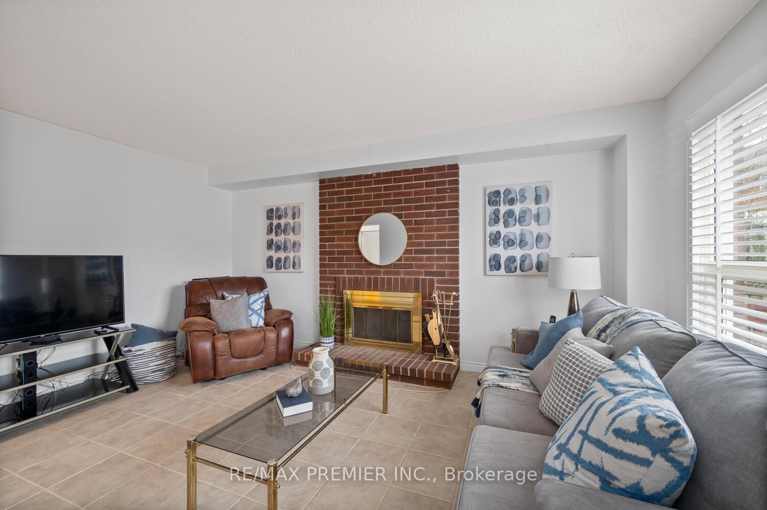 Photo 17 of 1086 Shoal Point Road S, Ajax, South East — HOMEH