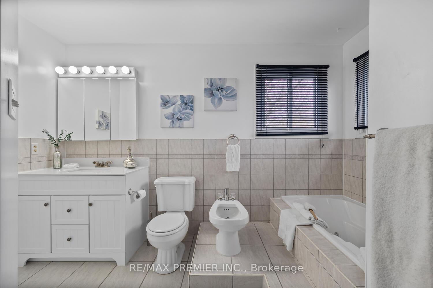 Photo 25 of 1086 Shoal Point Road S, Ajax, South East — HOMEH