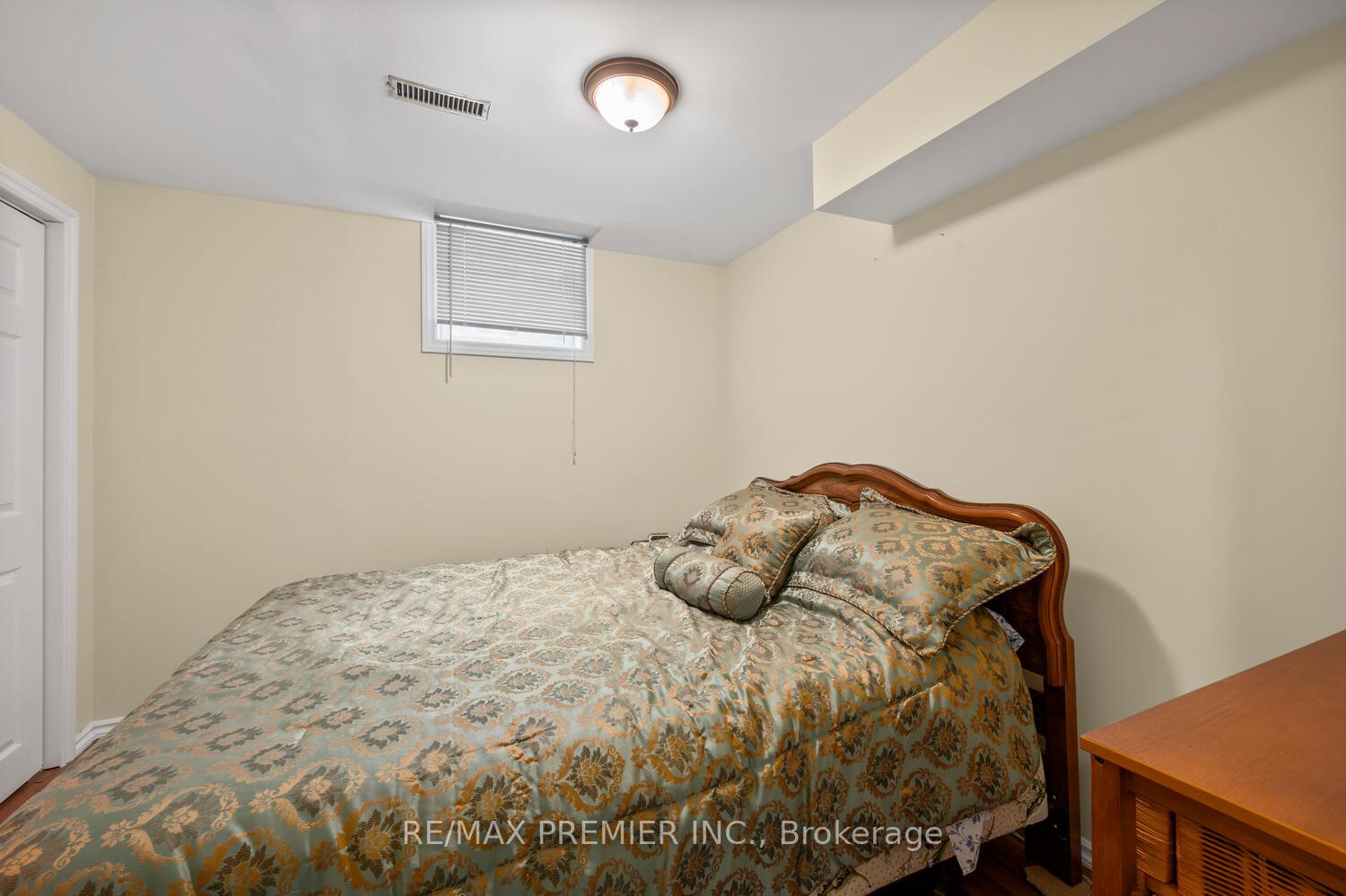 Photo 31 of 1086 Shoal Point Road S, Ajax, South East — HOMEH