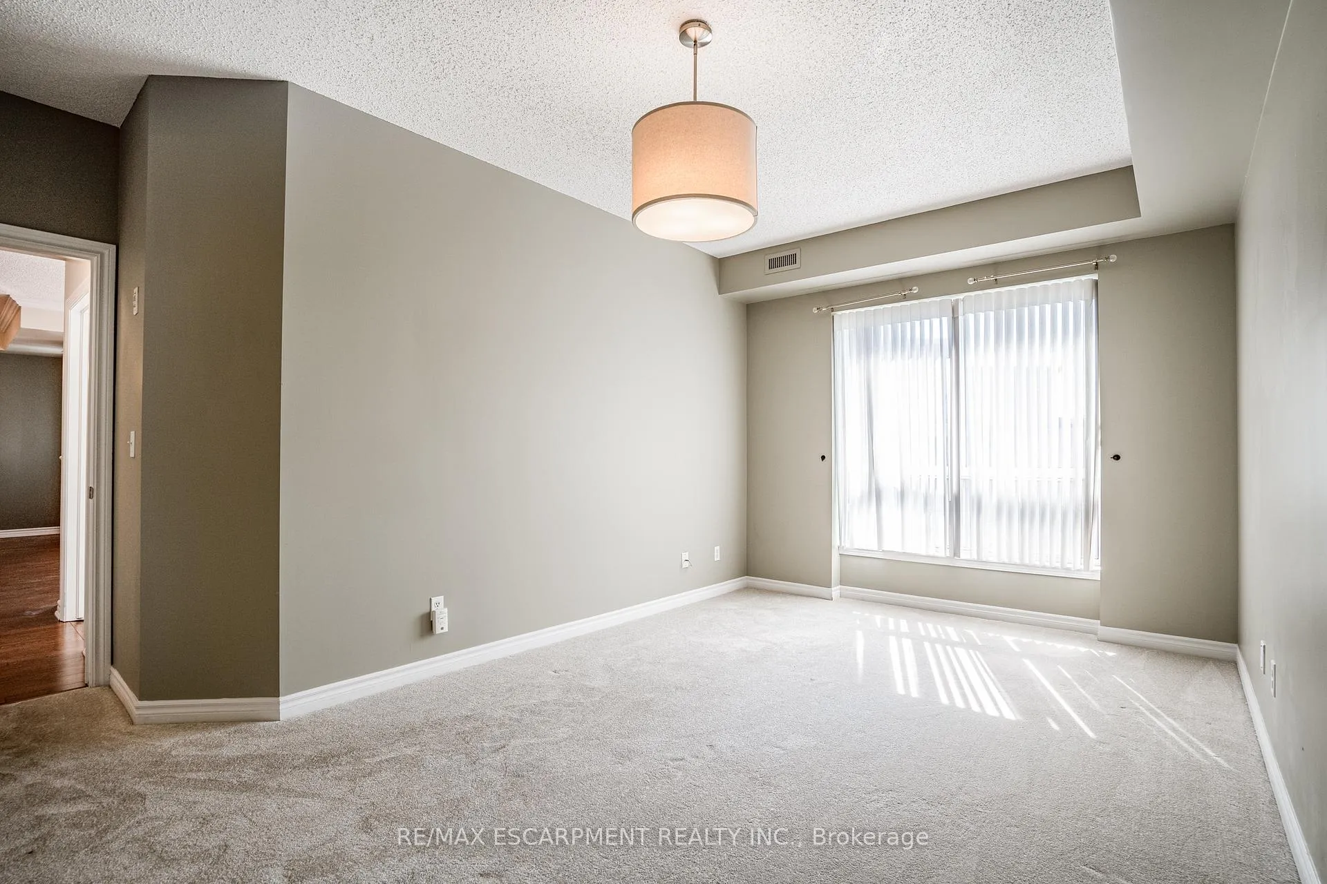 Photo 23 of Unit 801, 3000 Creekside Drive, Hamilton, Dundas — HOMEH