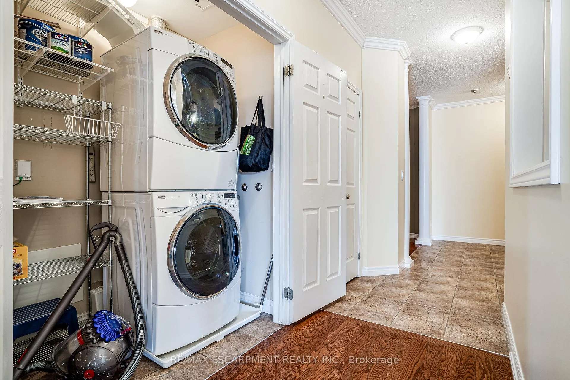Photo 25 of Unit 801, 3000 Creekside Drive, Hamilton, Dundas — HOMEH