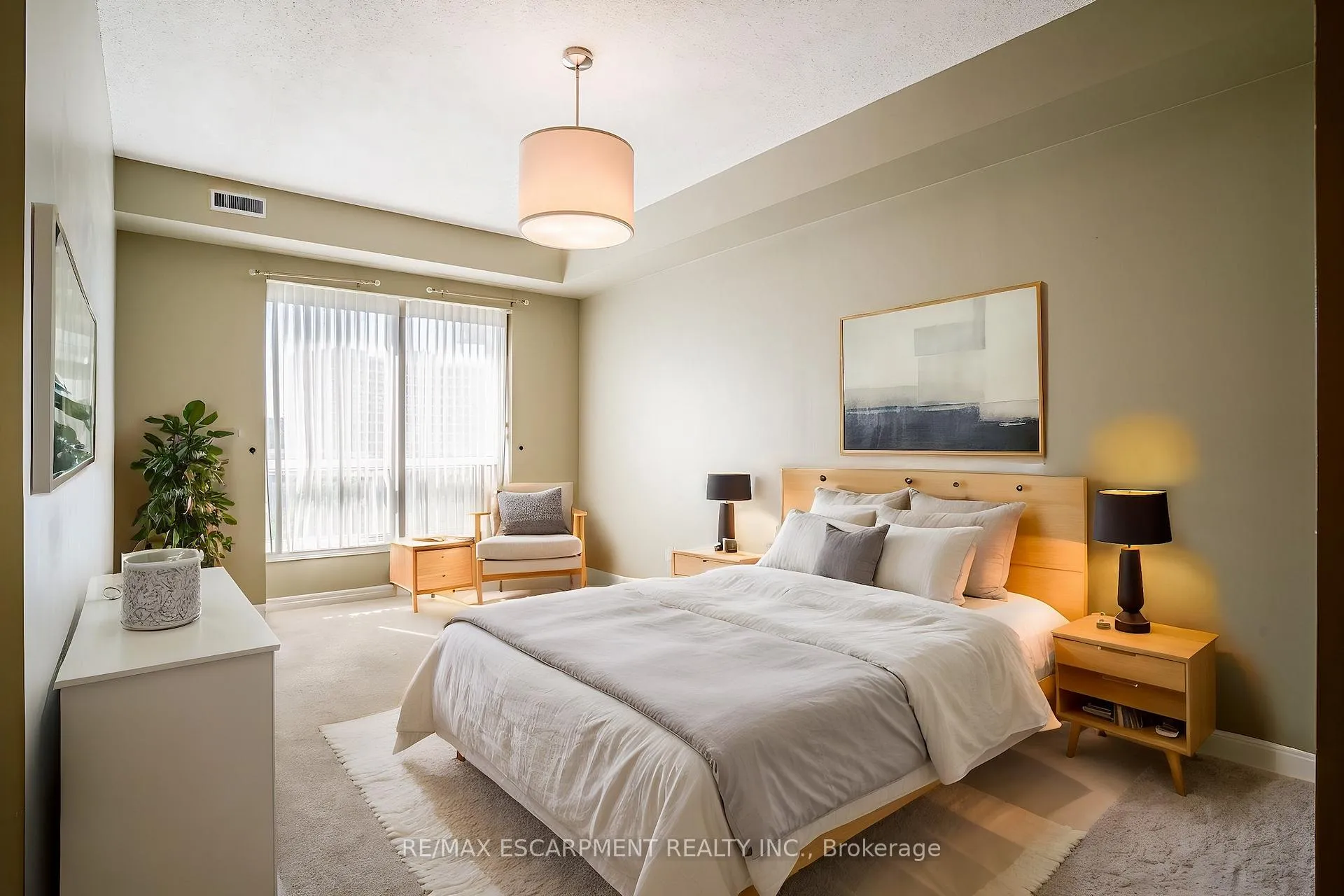Photo 32 of Unit 801, 3000 Creekside Drive, Hamilton, Dundas — HOMEH