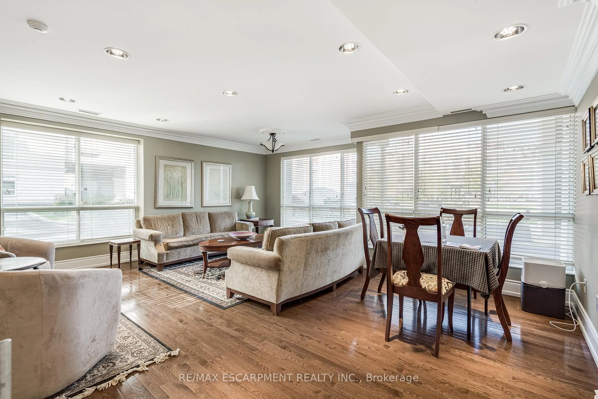 Photo 35 of Unit 801, 3000 Creekside Drive, Hamilton, Dundas — HOMEH