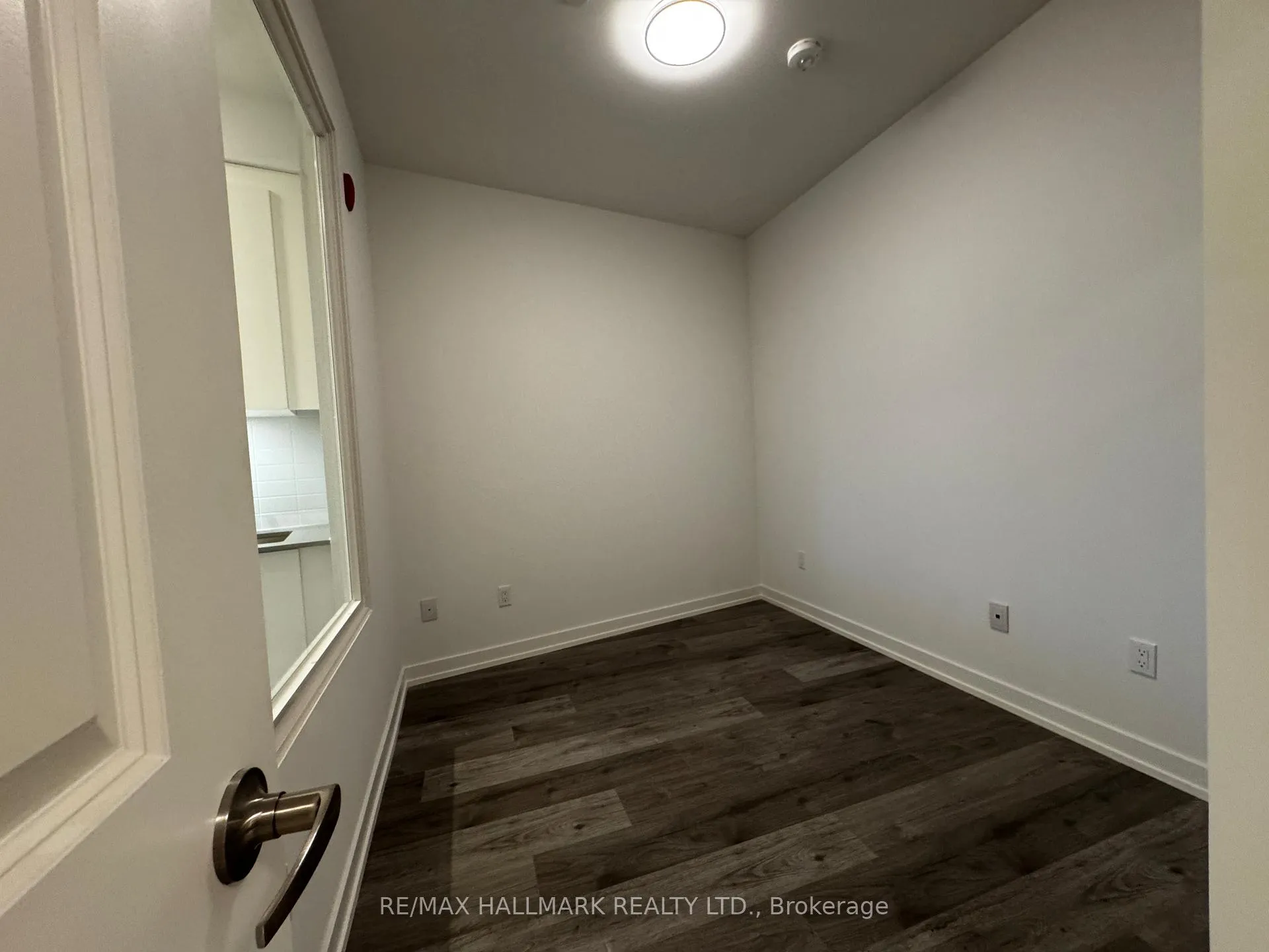 Photo 10 of Unit 323, 1010 Dundas Street E, Whitby, Blue Grass Meadows — HOMEH