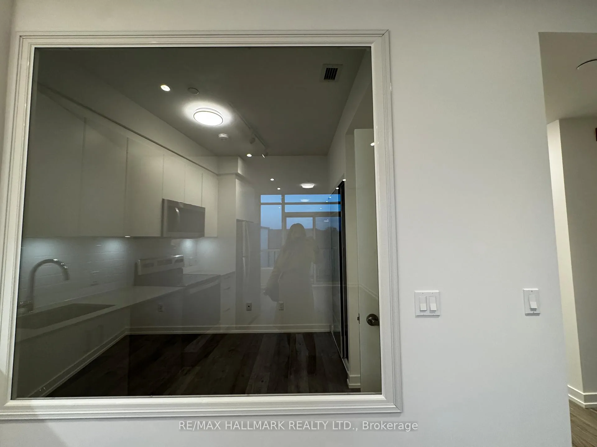 Photo 11 of Unit 323, 1010 Dundas Street E, Whitby, Blue Grass Meadows — HOMEH