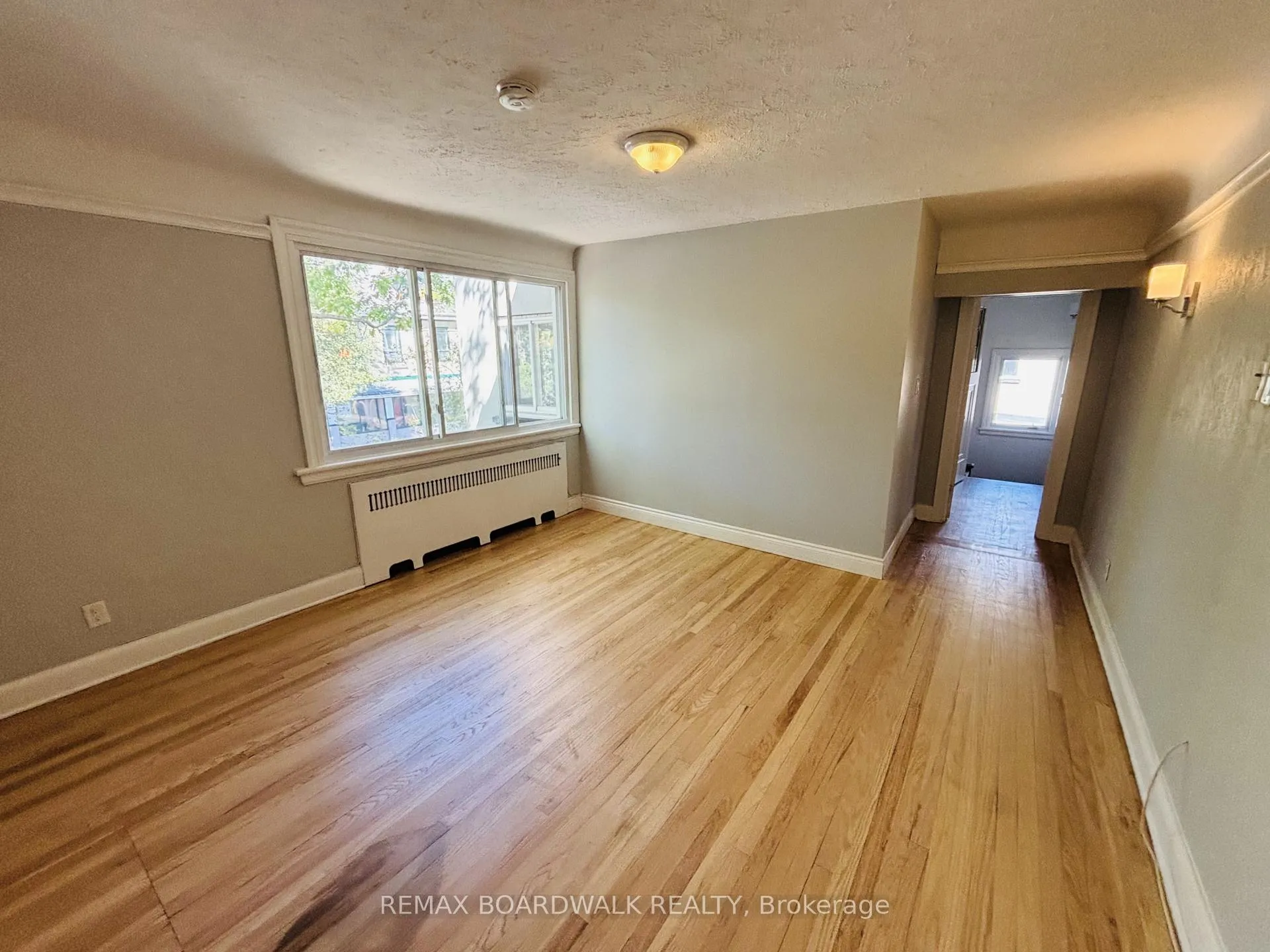 Photo 13 of 320 Laurier Avenue E, Ottawa, Sandy Hill — HOMEH