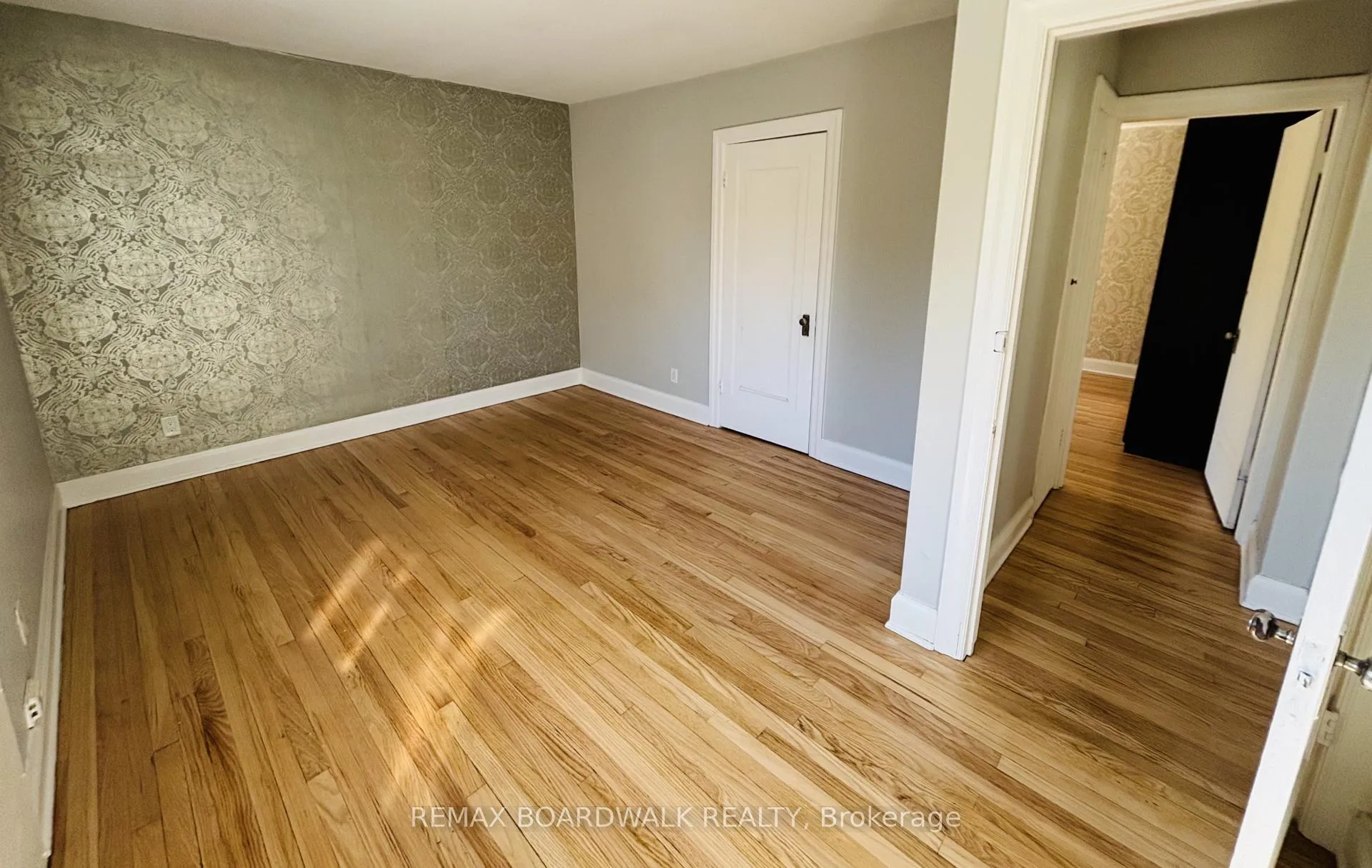 Photo 20 of 320 Laurier Avenue E, Ottawa, Sandy Hill — HOMEH