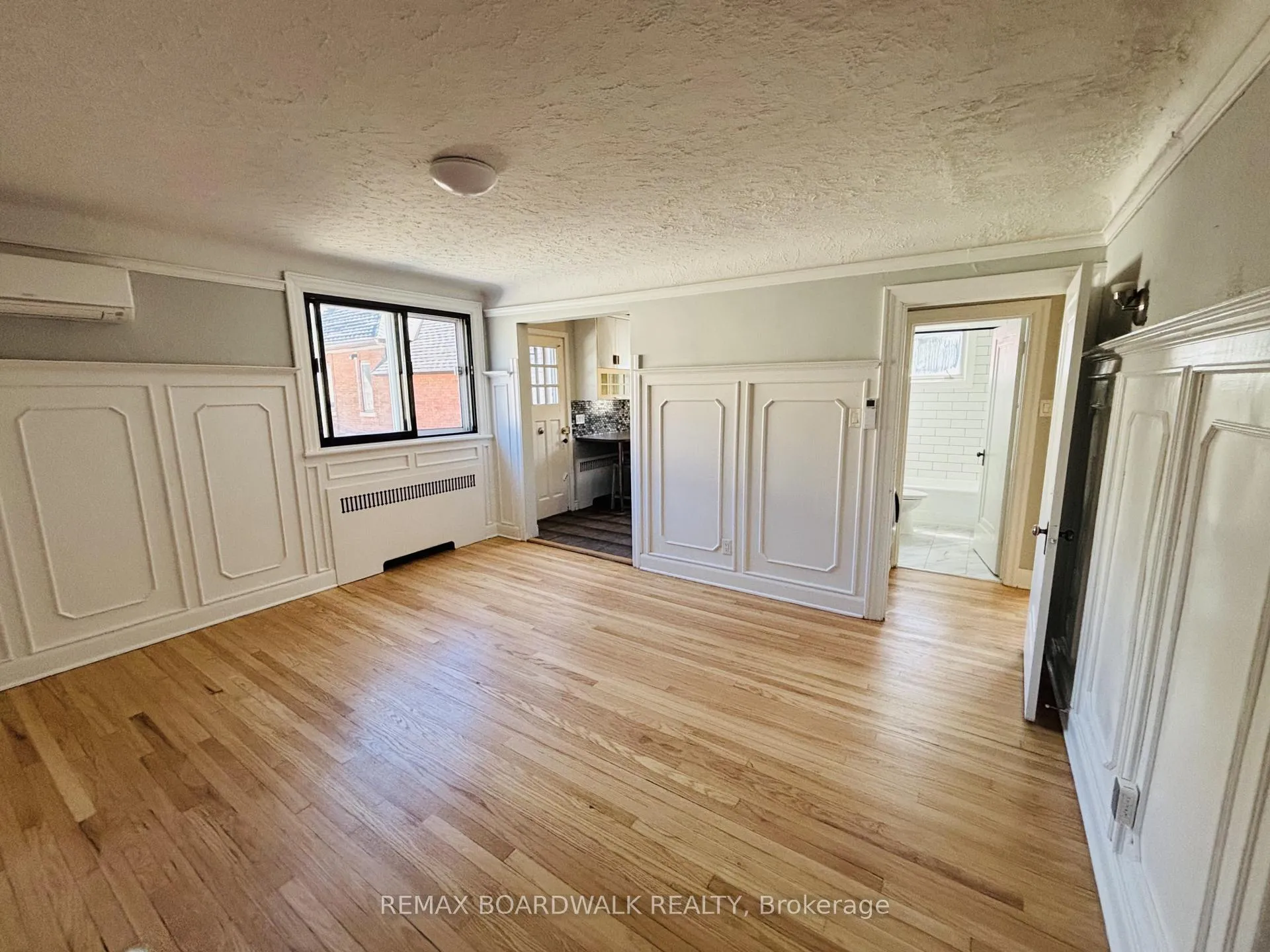 Photo 24 of 320 Laurier Avenue E, Ottawa, Sandy Hill — HOMEH
