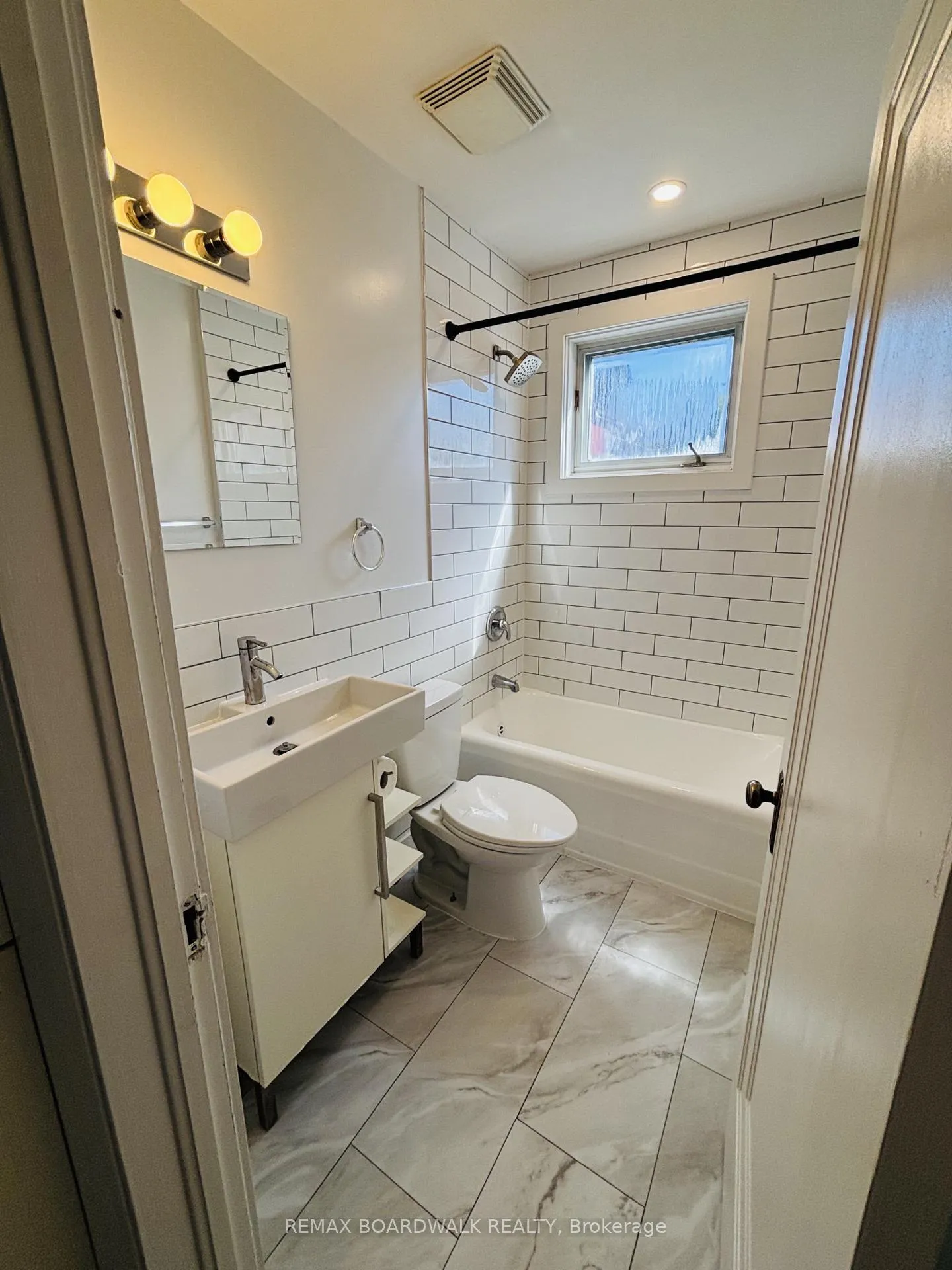 Photo 29 of 320 Laurier Avenue E, Ottawa, Sandy Hill — HOMEH