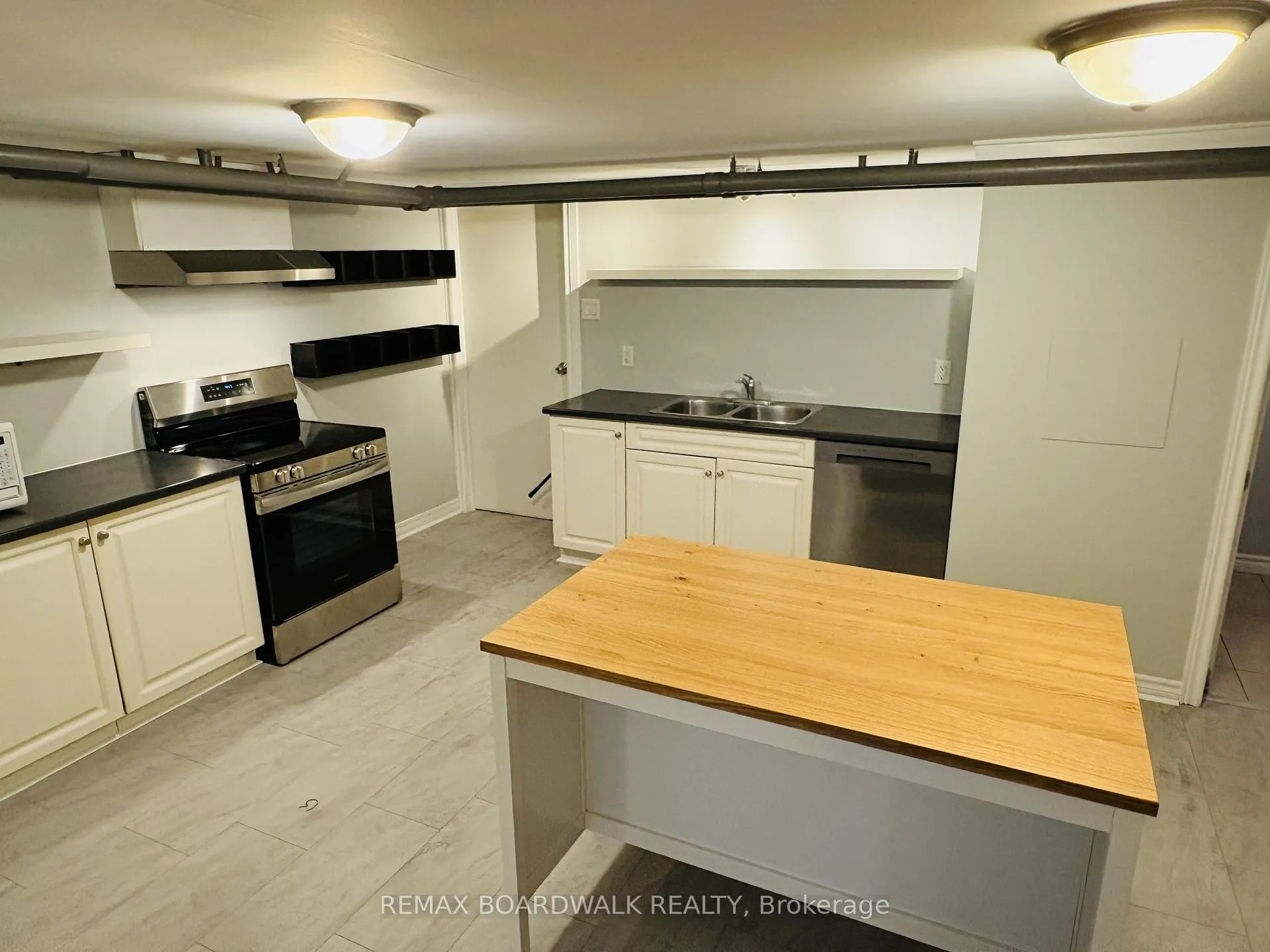 Photo 38 of 320 Laurier Avenue E, Ottawa, Sandy Hill — HOMEH