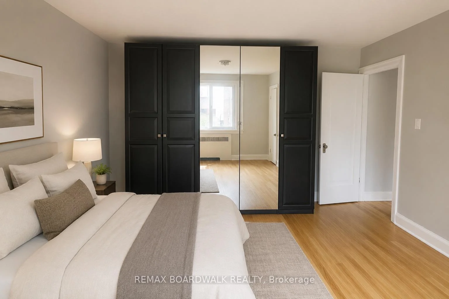 Photo 15 of 320 Laurier Avenue E, Ottawa, Sandy Hill — HOMEH