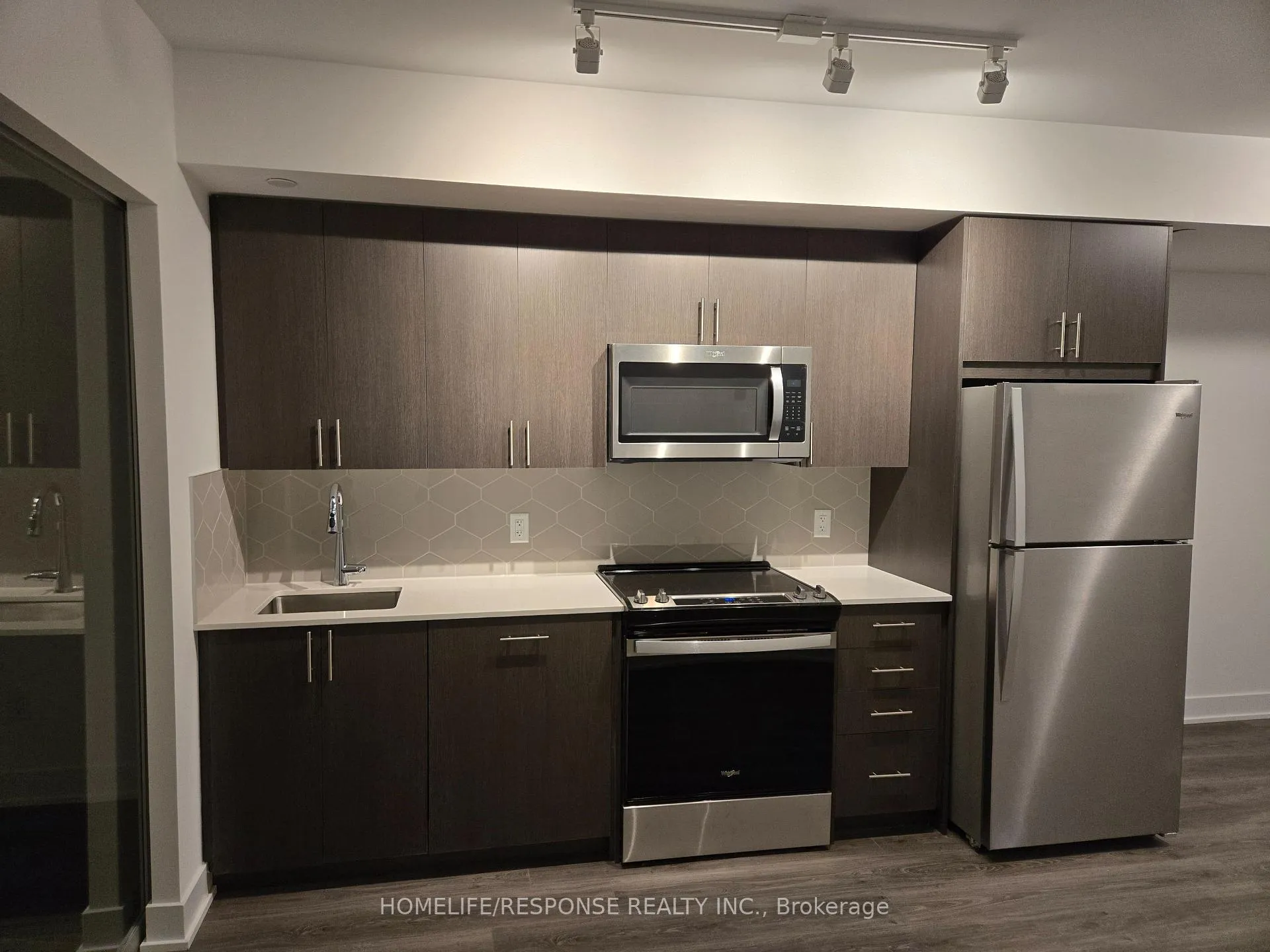 Photo 5 of Unit 604, 2545 Simcoe Street N, Oshawa, Windfields — HOMEH