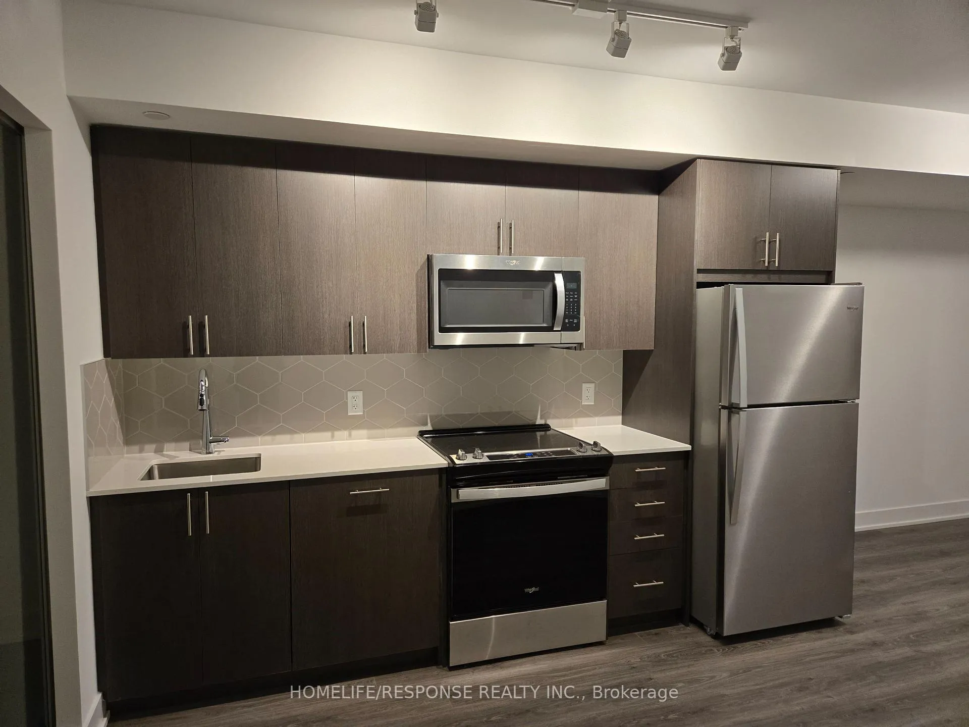 Photo 6 of Unit 604, 2545 Simcoe Street N, Oshawa, Windfields — HOMEH