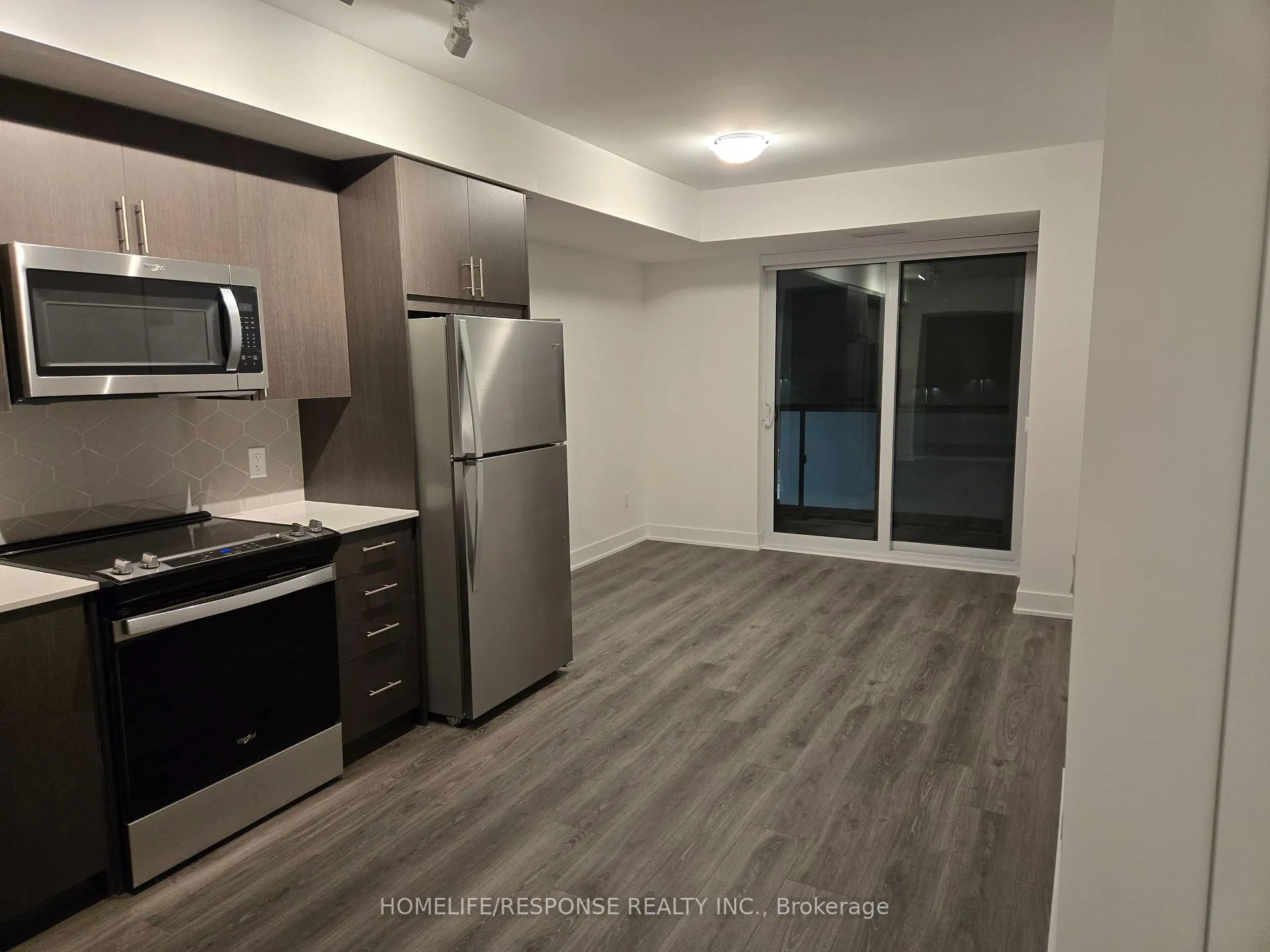 Photo 7 of Unit 604, 2545 Simcoe Street N, Oshawa, Windfields — HOMEH