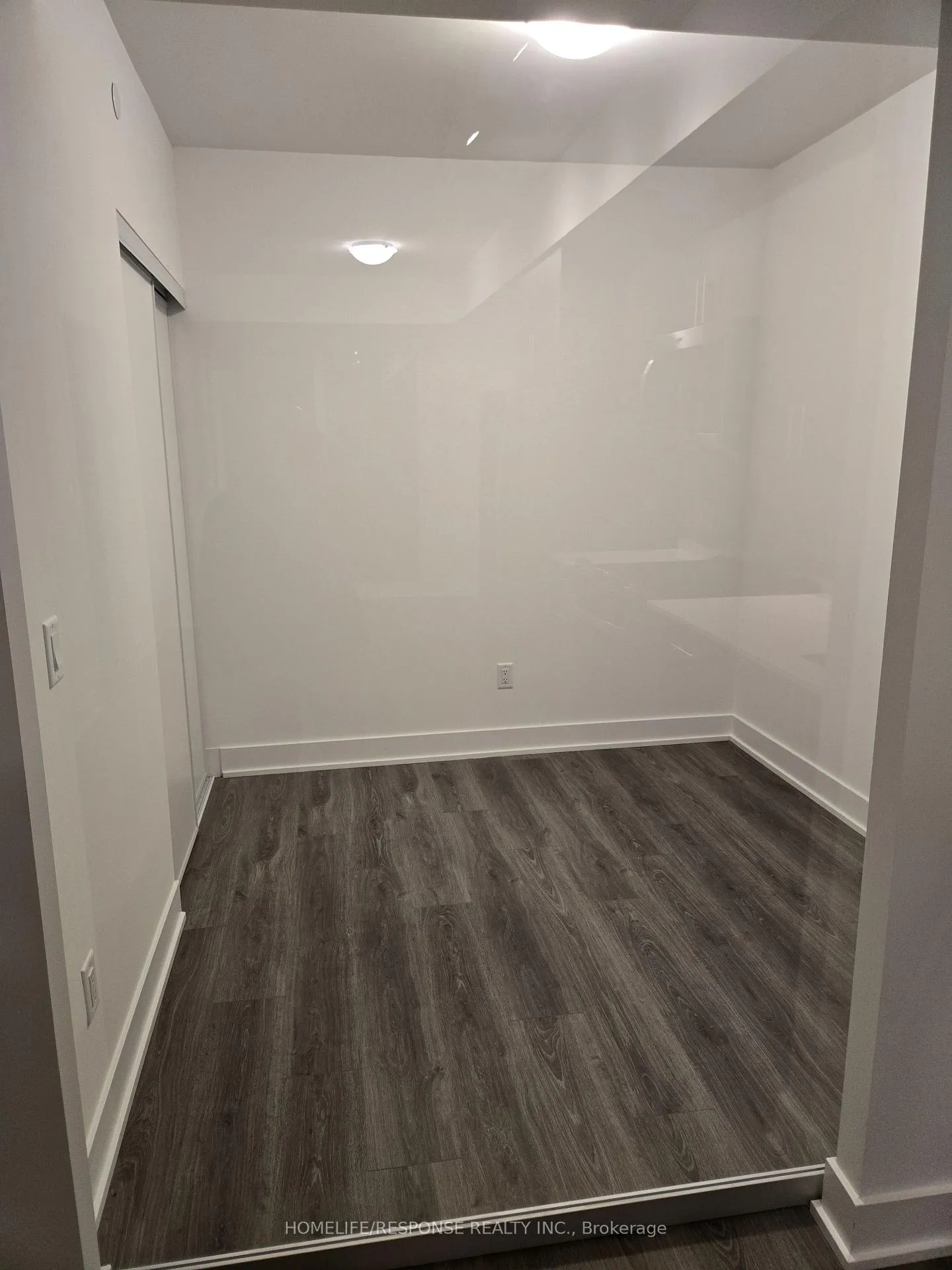 Photo 12 of Unit 604, 2545 Simcoe Street N, Oshawa, Windfields — HOMEH