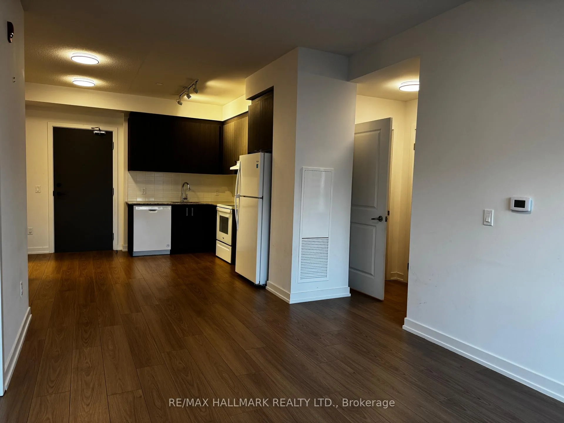 Photo 11 of Unit 214, 1010 Dundas Street E, Whitby, Pringle Creek — HOMEH