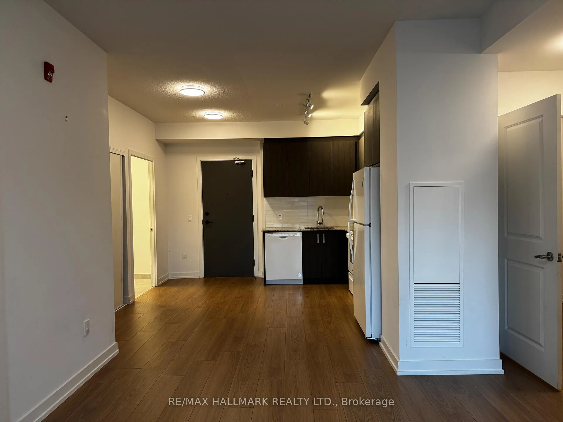 Photo 14 of Unit 214, 1010 Dundas Street E, Whitby, Pringle Creek — HOMEH