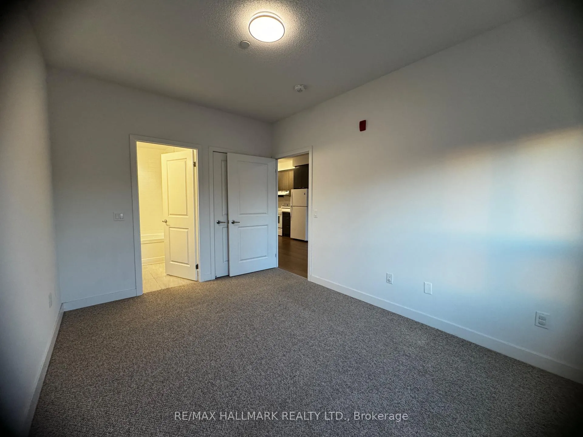 Photo 17 of Unit 214, 1010 Dundas Street E, Whitby, Pringle Creek — HOMEH