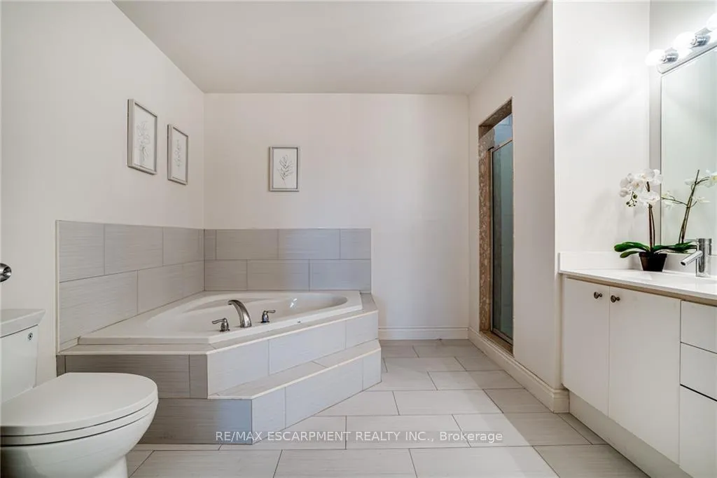 Photo 21 of Unit 501, 1000 Creekside Drive, Hamilton, Dundas — HOMEH