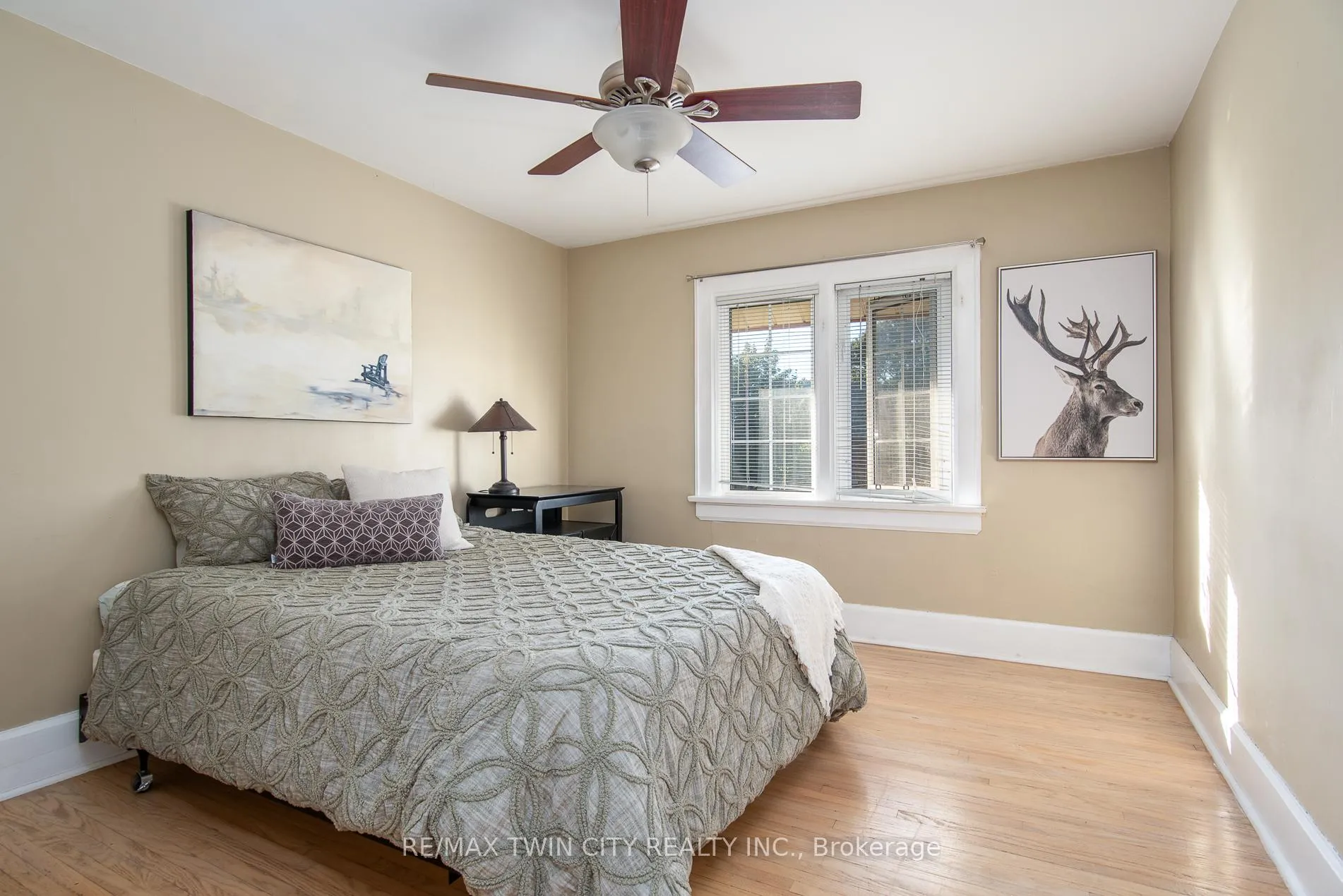 Photo 15 of 839 Queens Boulevard, Kitchener — HOMEH