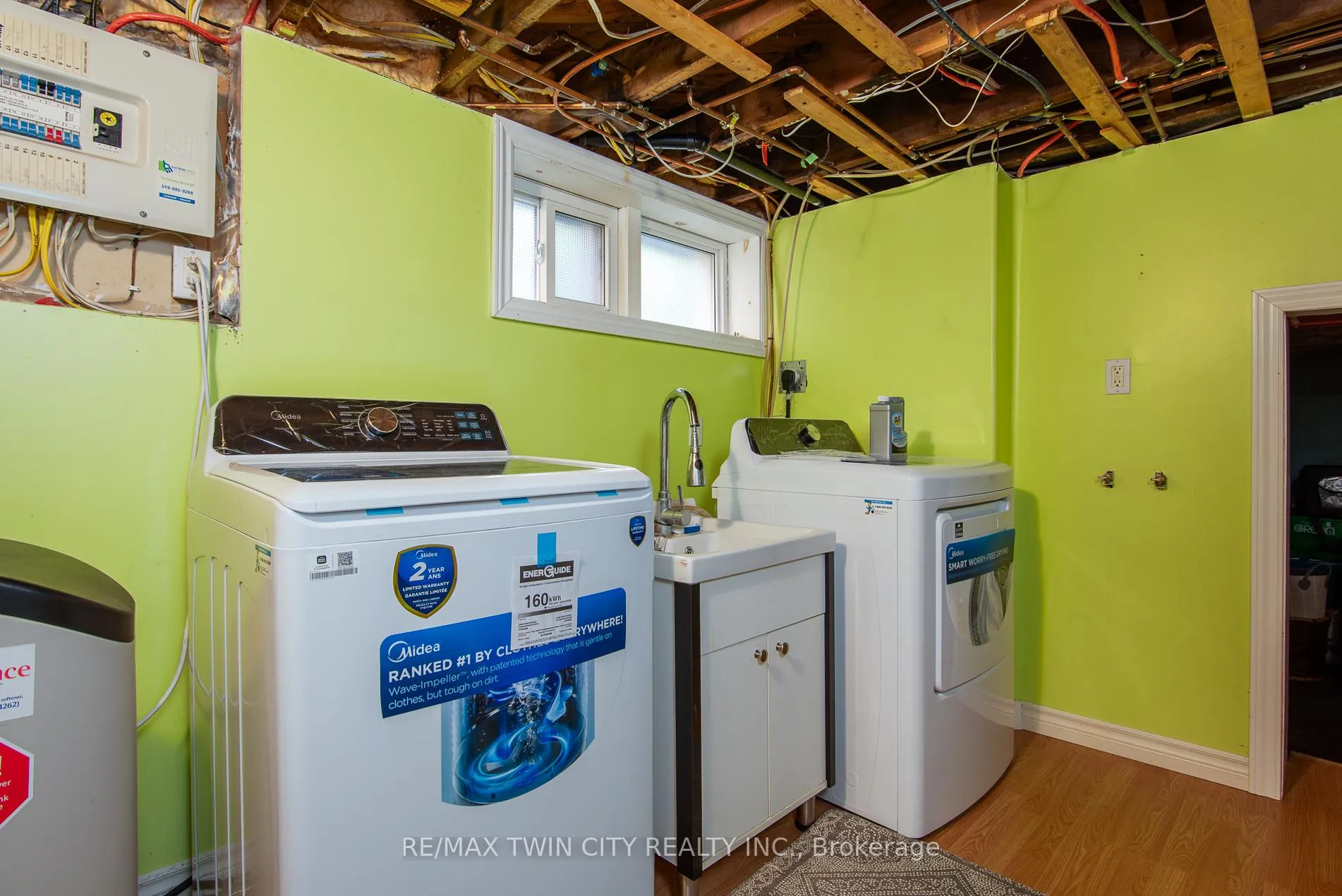 Photo 20 of 839 Queens Boulevard, Kitchener — HOMEH