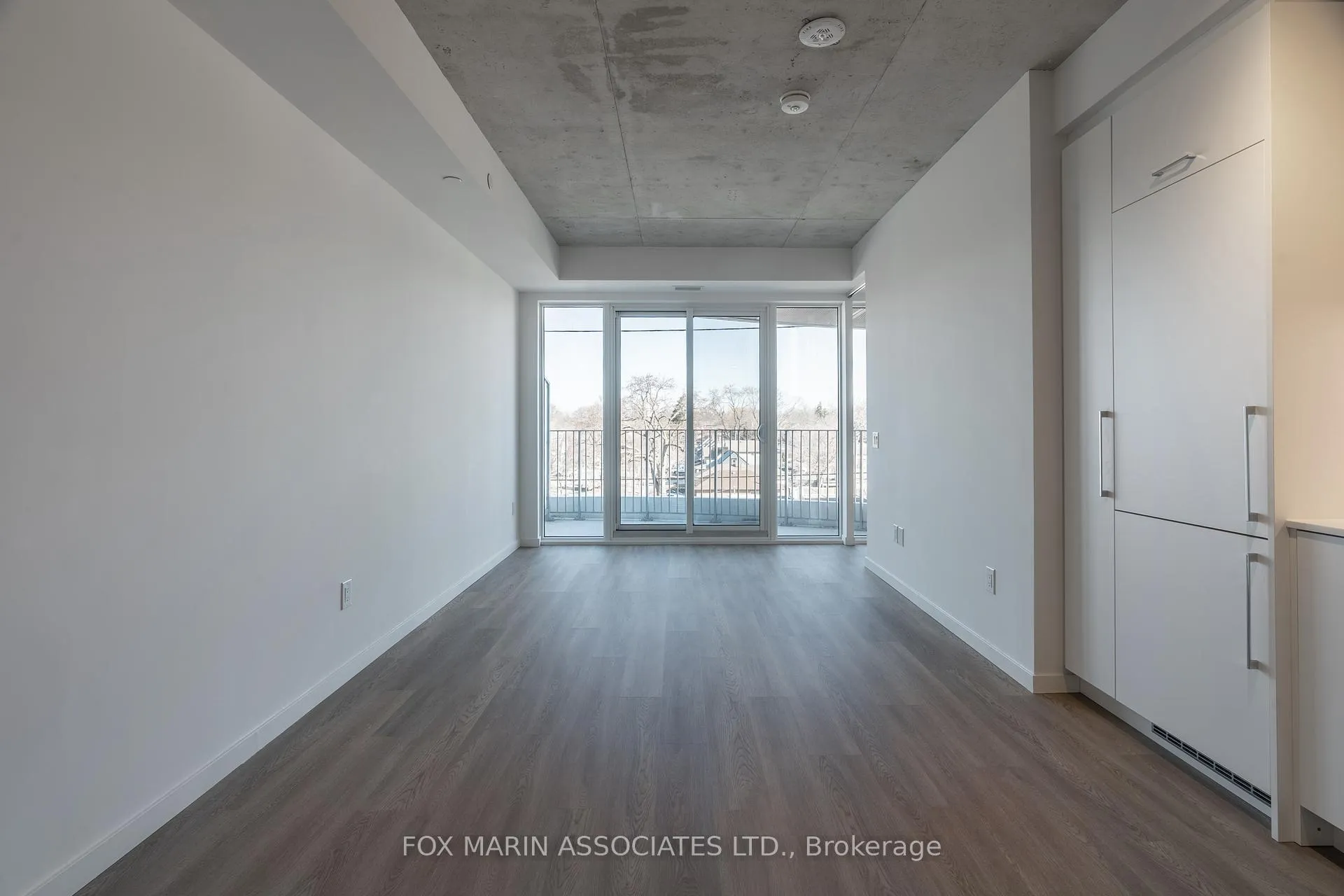 Photo 2 of Unit 416, 689 The Queensway, Etobicoke, Stonegate-Queensway — HOMEH