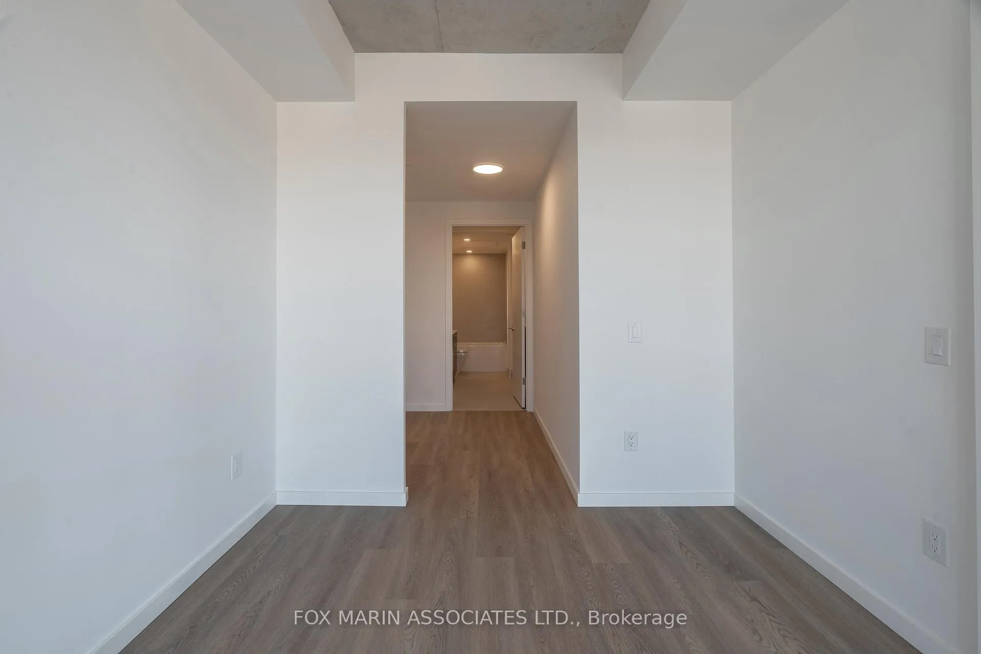 Photo 9 of Unit 416, 689 The Queensway, Etobicoke, Stonegate-Queensway — HOMEH