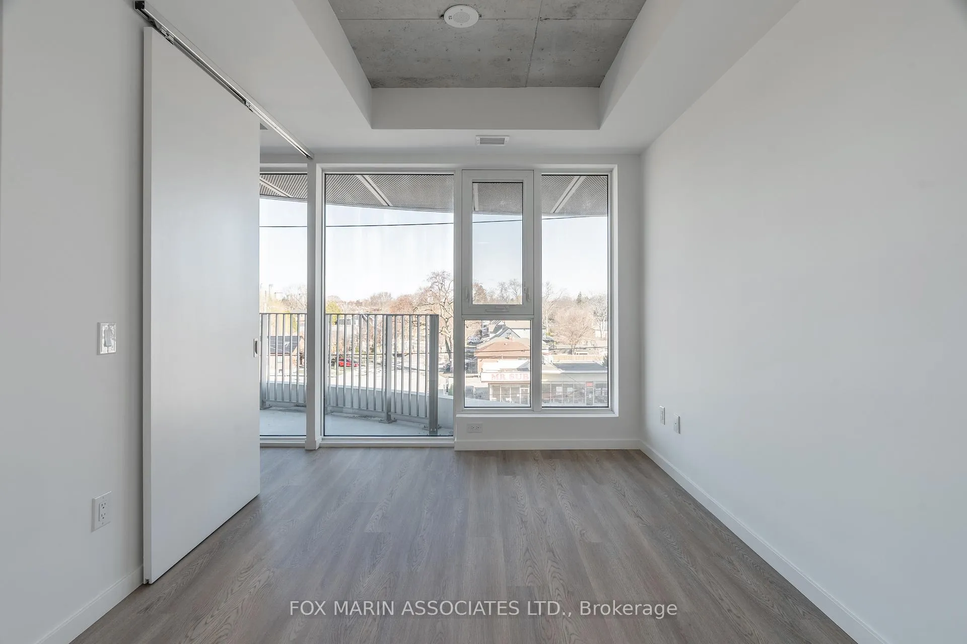 Photo 11 of Unit 416, 689 The Queensway, Etobicoke, Stonegate-Queensway — HOMEH