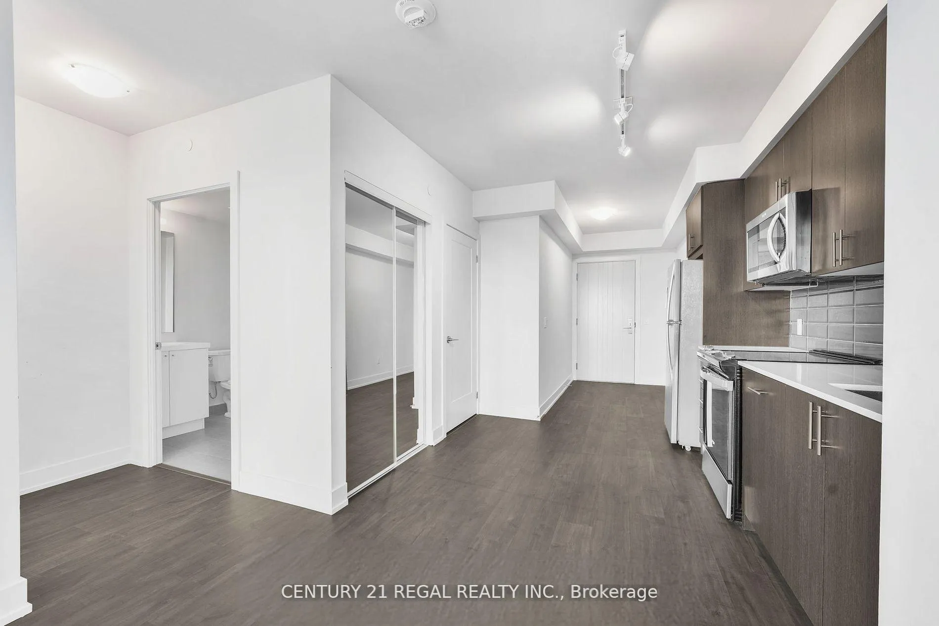 Photo 8 of Unit 2518, 2550 Simcoe Street N, Oshawa, Windfields — HOMEH