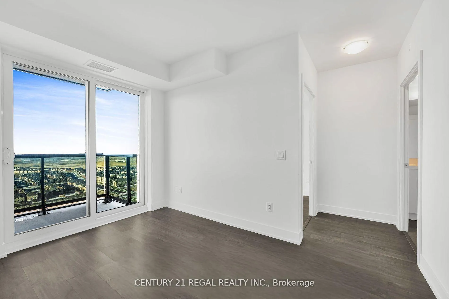 Photo 10 of Unit 2518, 2550 Simcoe Street N, Oshawa, Windfields — HOMEH