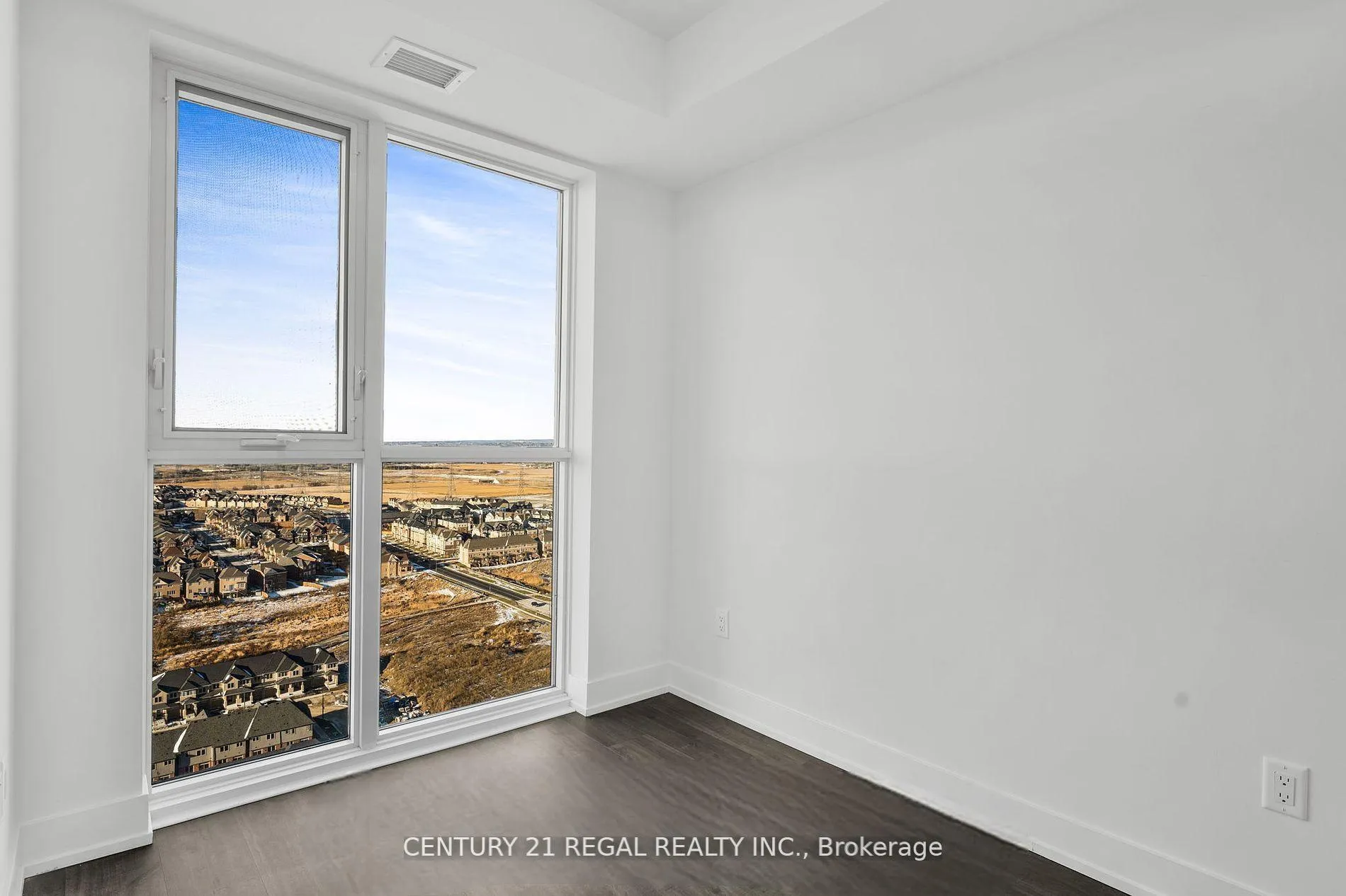 Photo 15 of Unit 2518, 2550 Simcoe Street N, Oshawa, Windfields — HOMEH