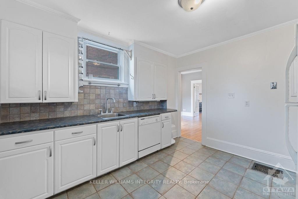 Photo 10 of Unit 2, 60 Clarey Avenue, Ottawa, Glebe — HOMEH