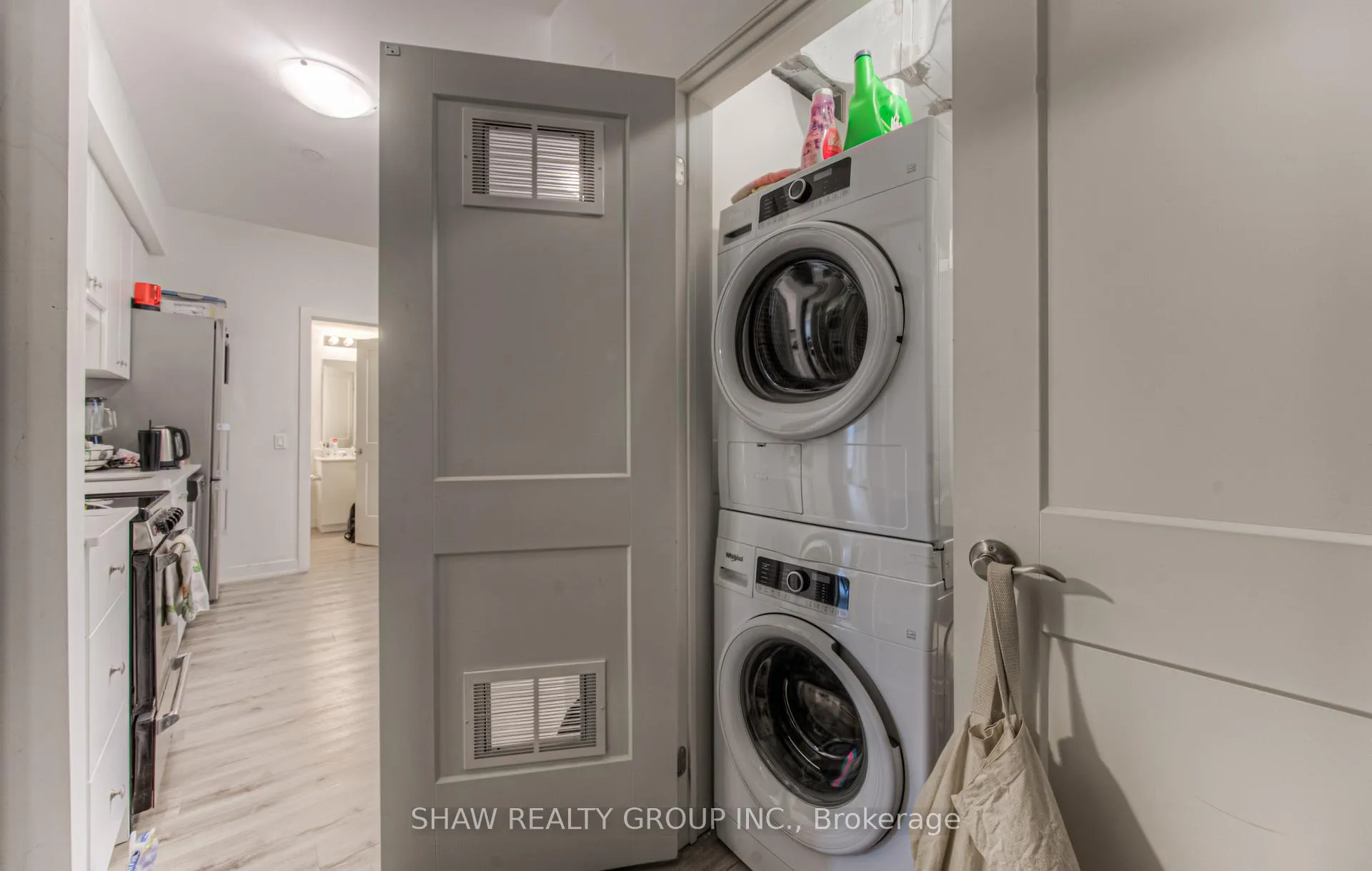 Photo 4 of Unit 416, 110 Fergus Avenue, Kitchener — HOMEH