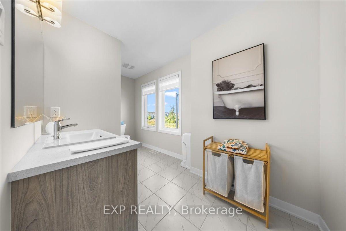 Photo 11 of 235 Conservancy Drive, Ottawa, Barrhaven - Heritage Park — HOMEH