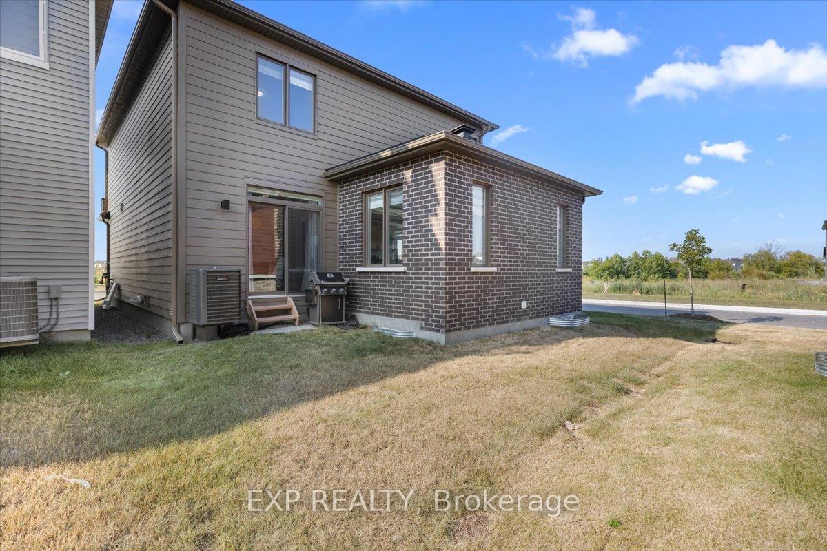 Photo 23 of 235 Conservancy Drive, Ottawa, Barrhaven - Heritage Park — HOMEH