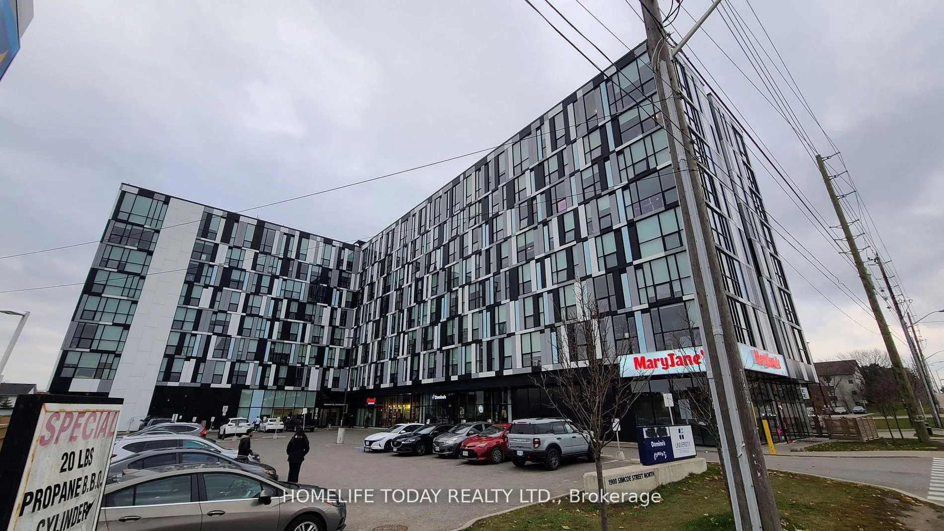 Front of Unit 403, 1900 Simcoe Street N